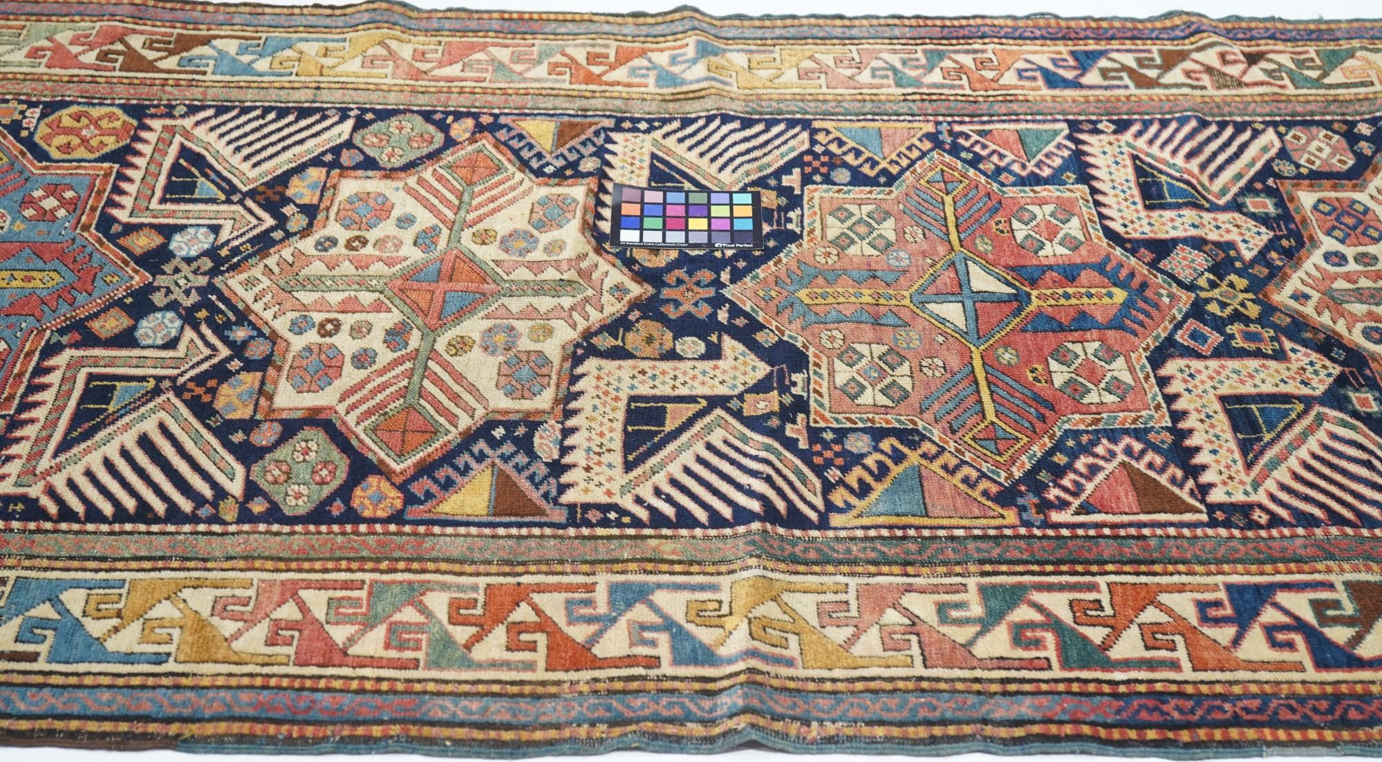 Antiker Karachashli-Teppich 3'8'' x 8'4'' im Angebot 2