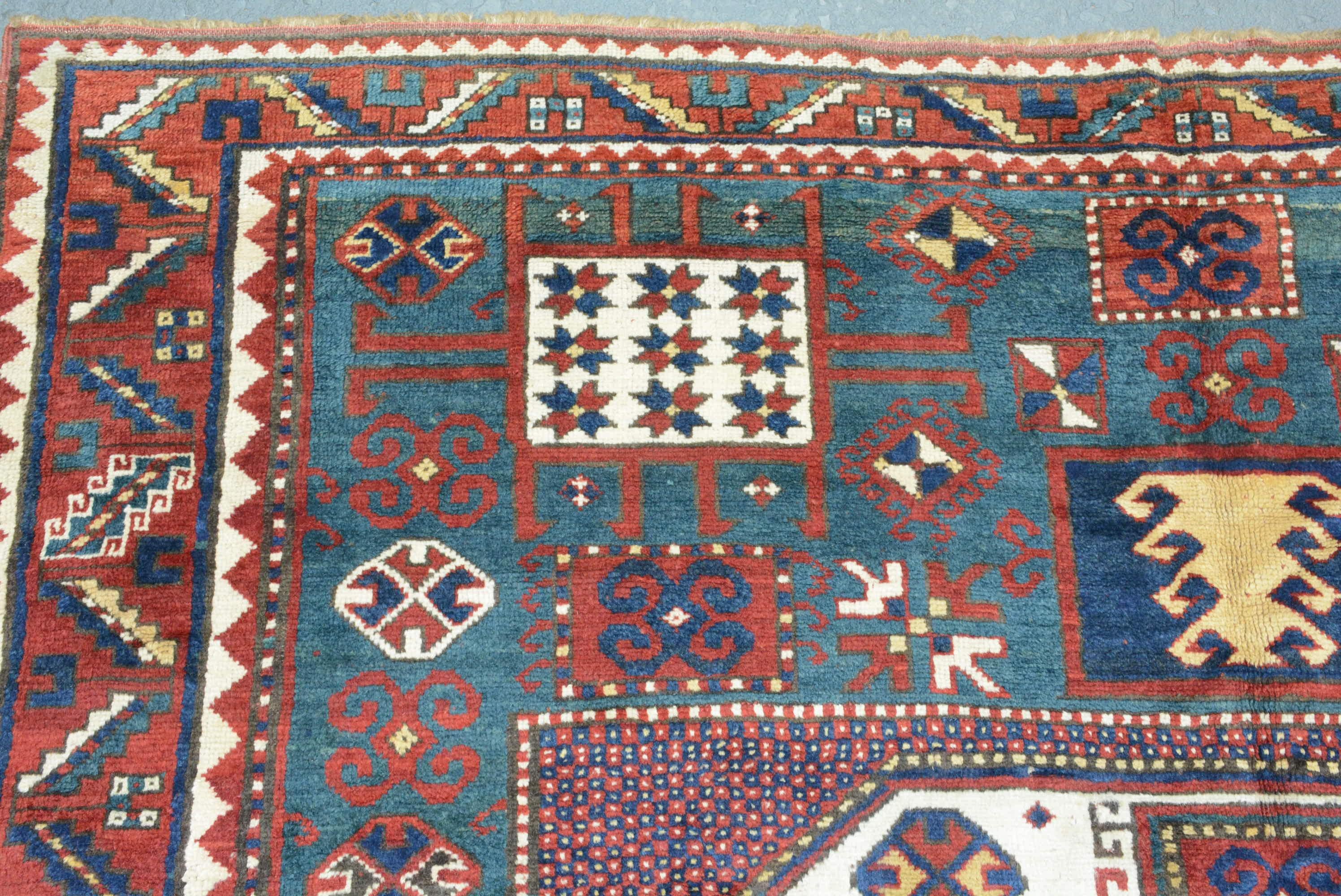 Antiker Karachopf-Kazak-Teppich (Stammeskunst) im Angebot