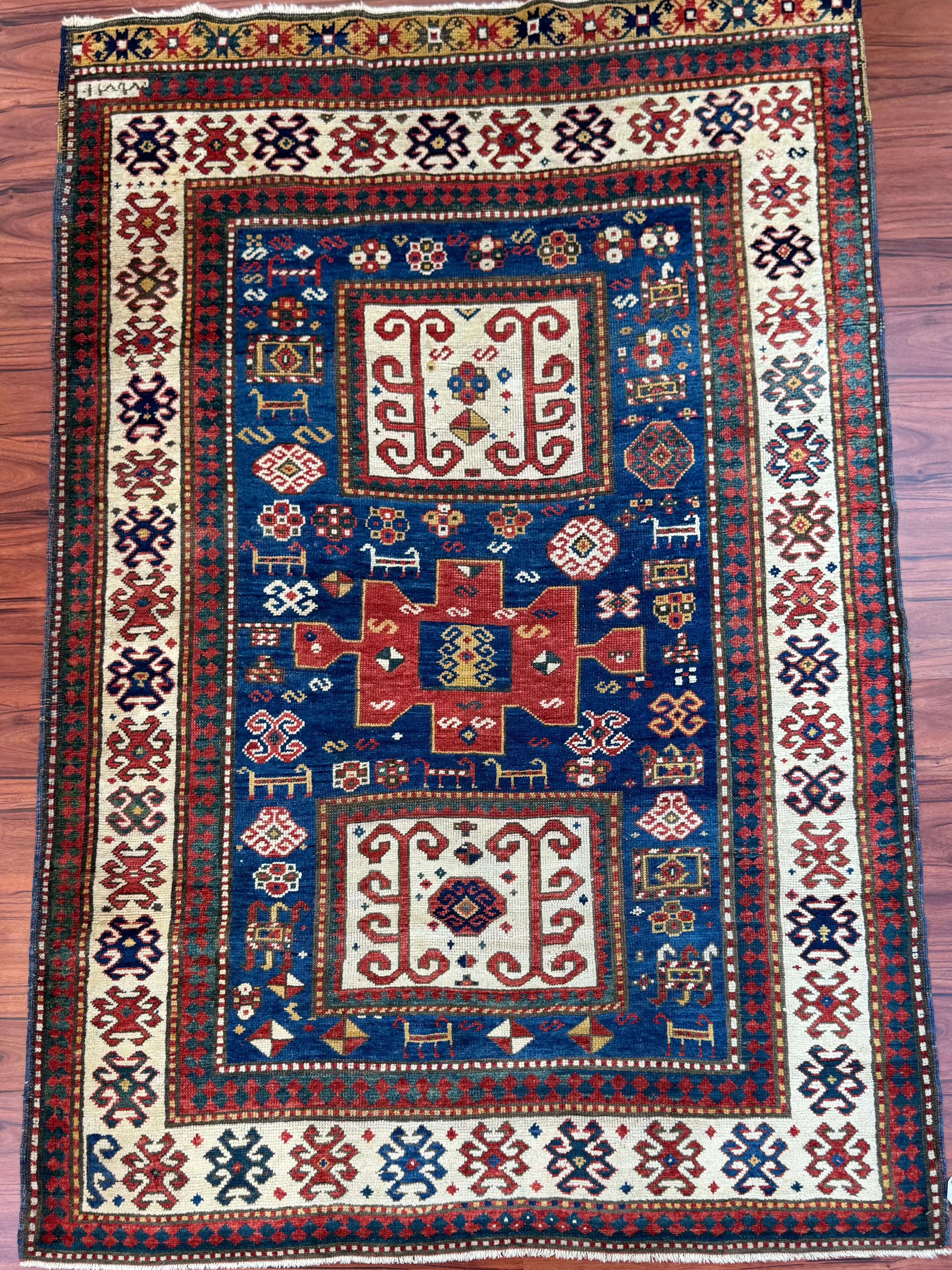 Antiker Karatschow-Kazak-Teppich  im Angebot 1