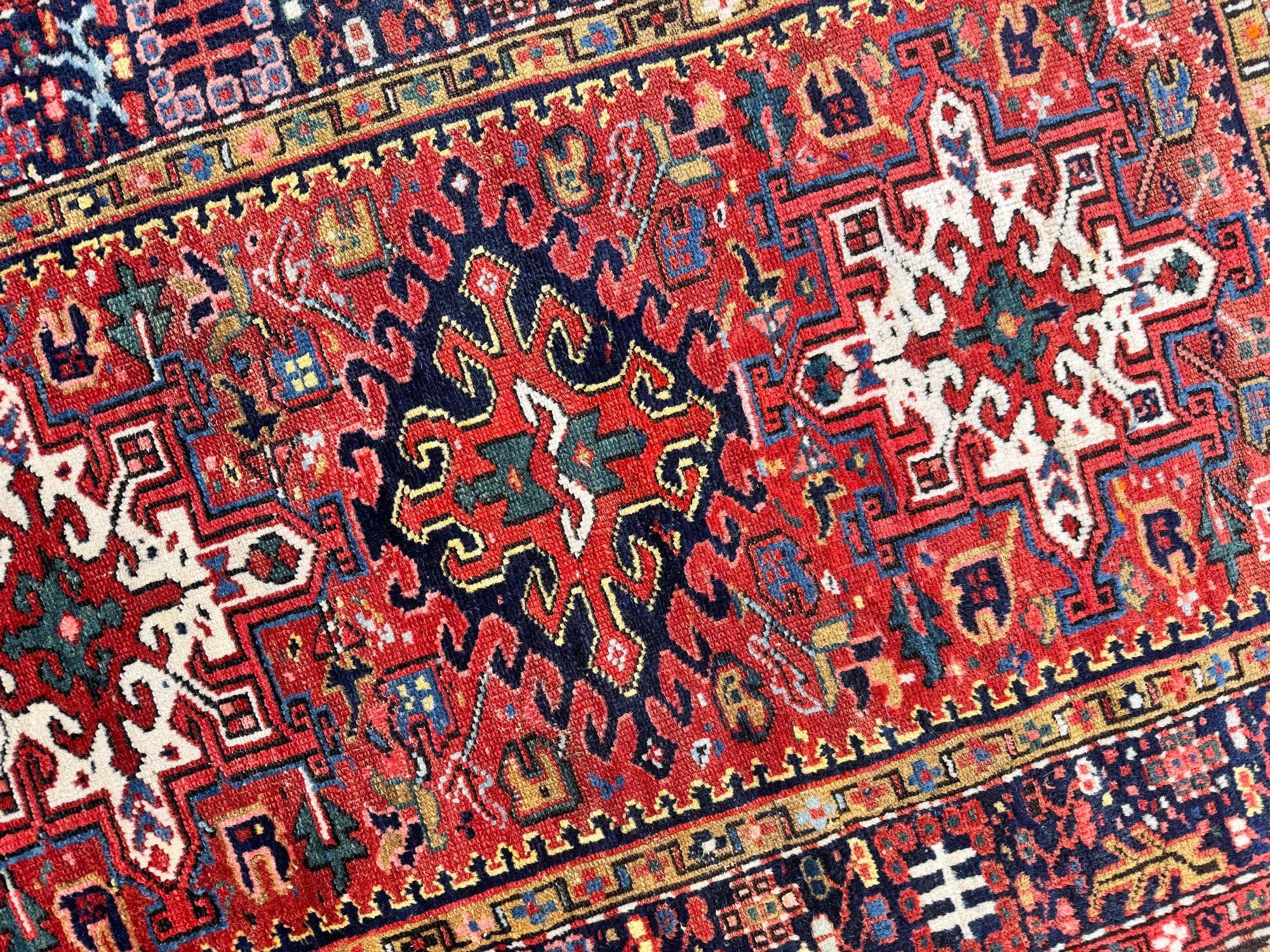 Antiker Karadja Teppich 1.48m x 1.00m im Angebot 7