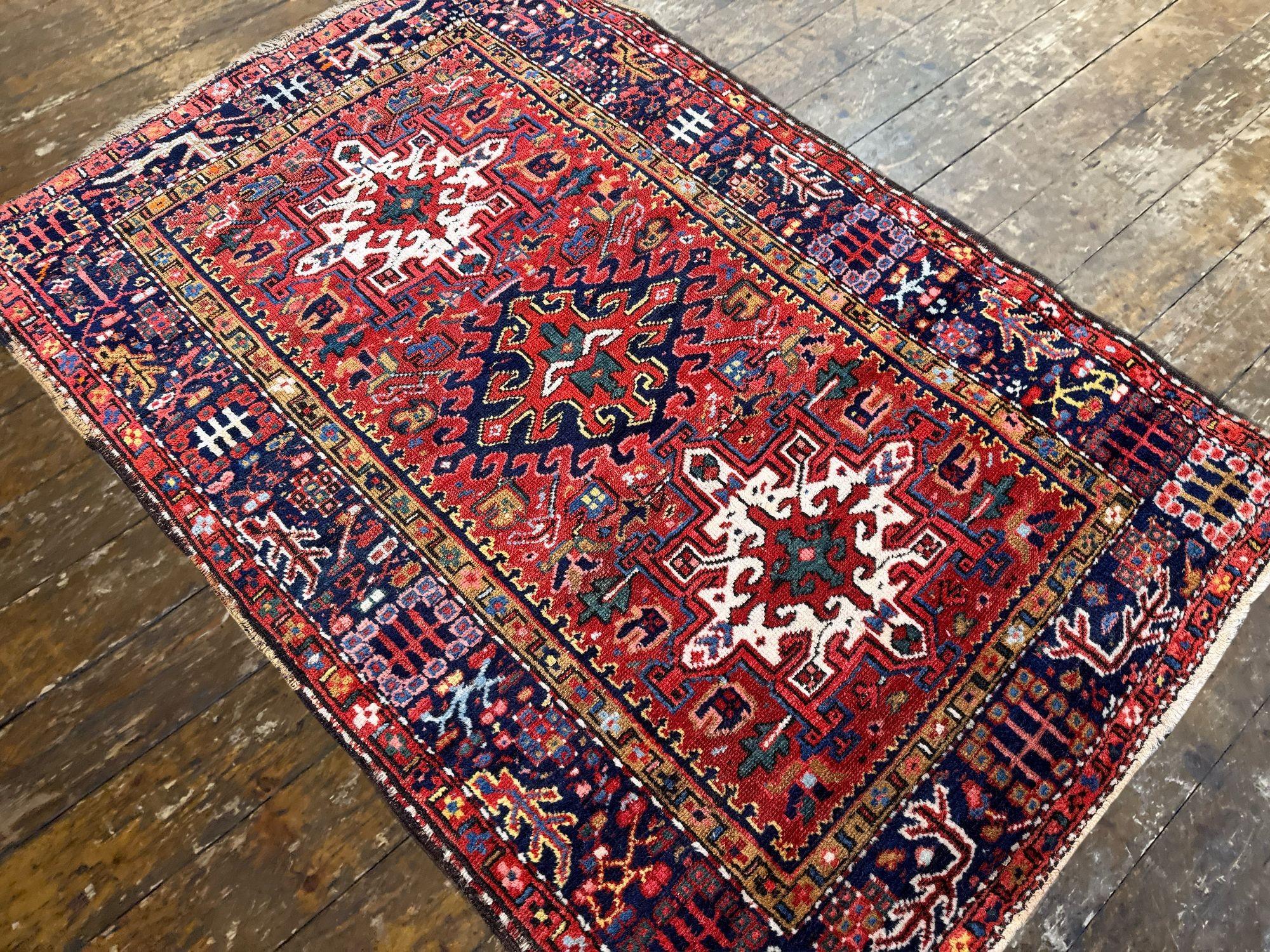 Antiker Karadja Teppich 1.48m x 1.00m im Angebot 2