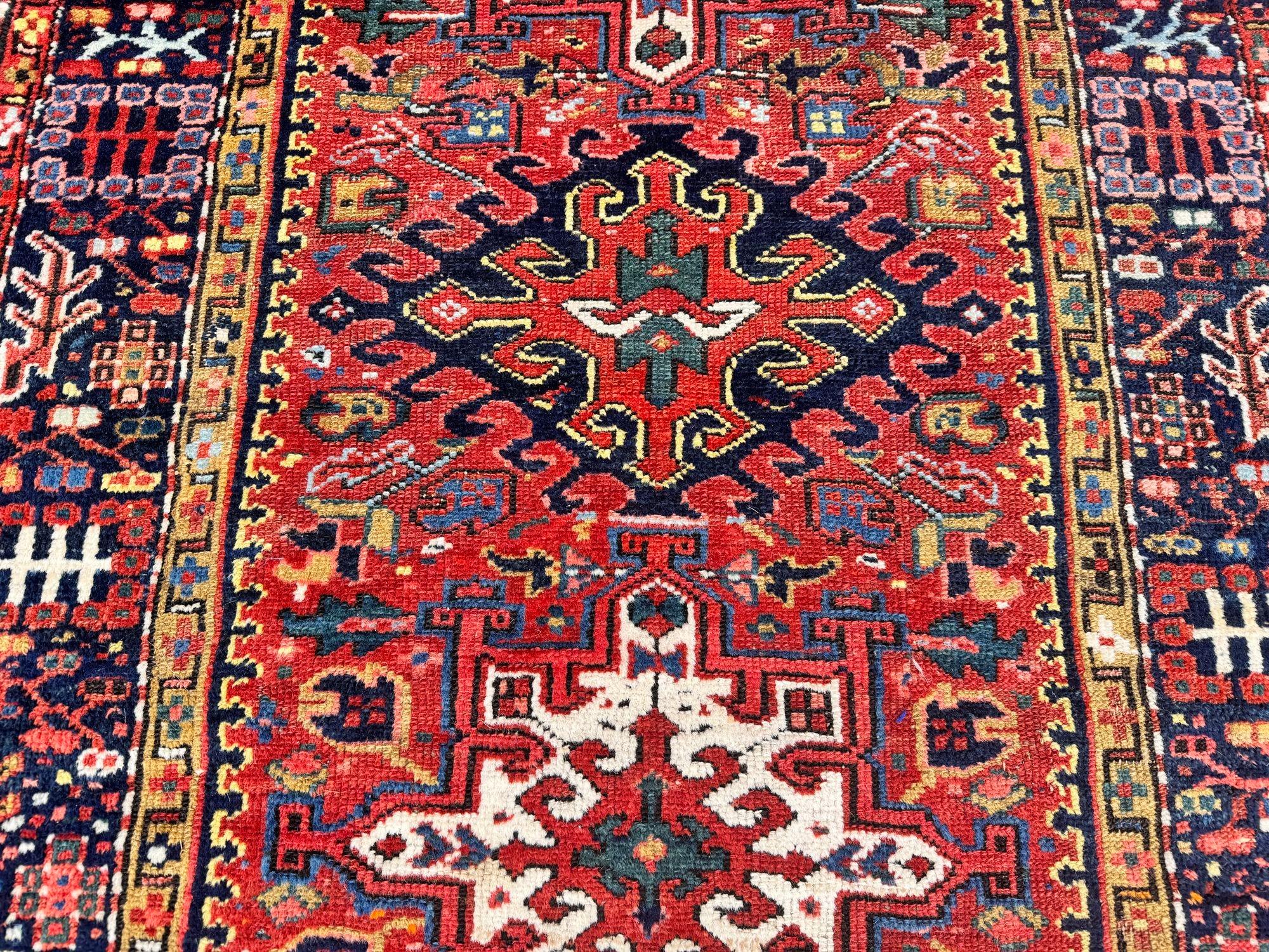 Antiker Karadja Teppich 1.48m x 1.00m im Angebot 4
