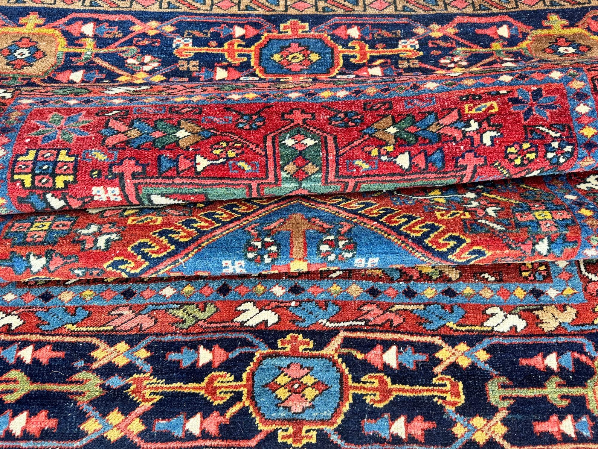 Antiker Heriz` Teppich 1,81 m x 1,44 m, antik im Angebot 11