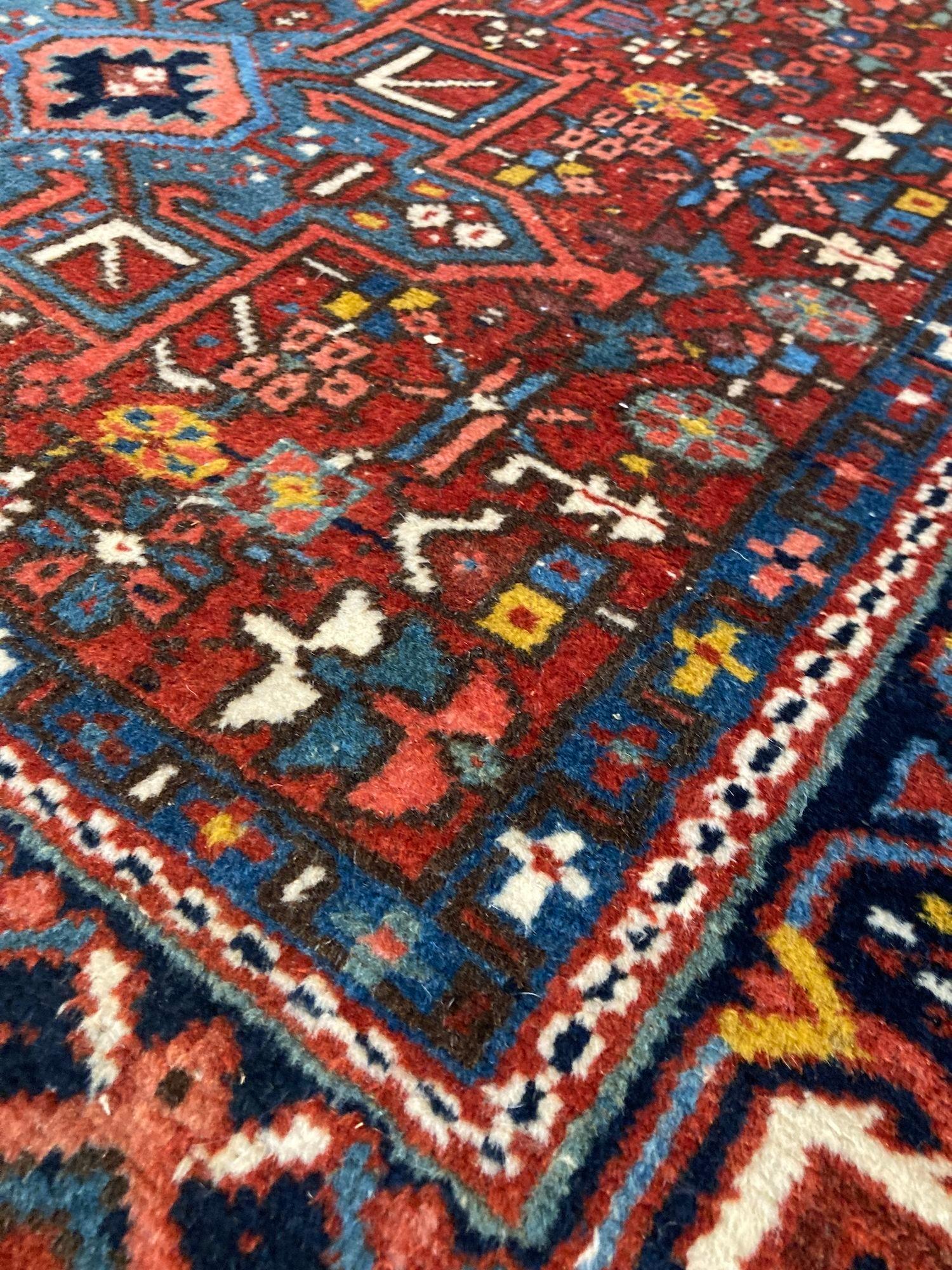 Antiker Karadja-Teppich 1,93m x 1,41m im Angebot 4