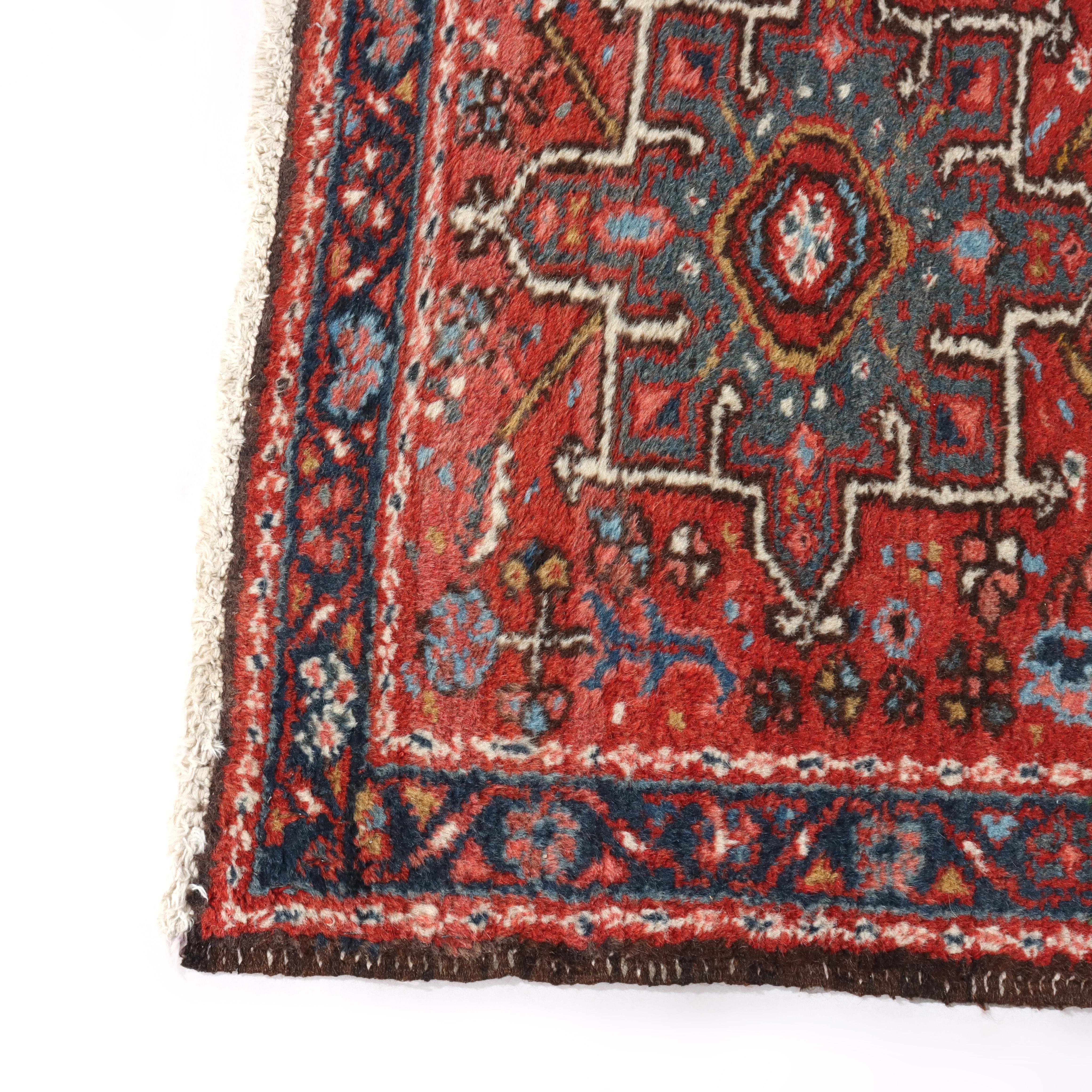 Ancien tapis oriental persan Karaja signé C1930
(49