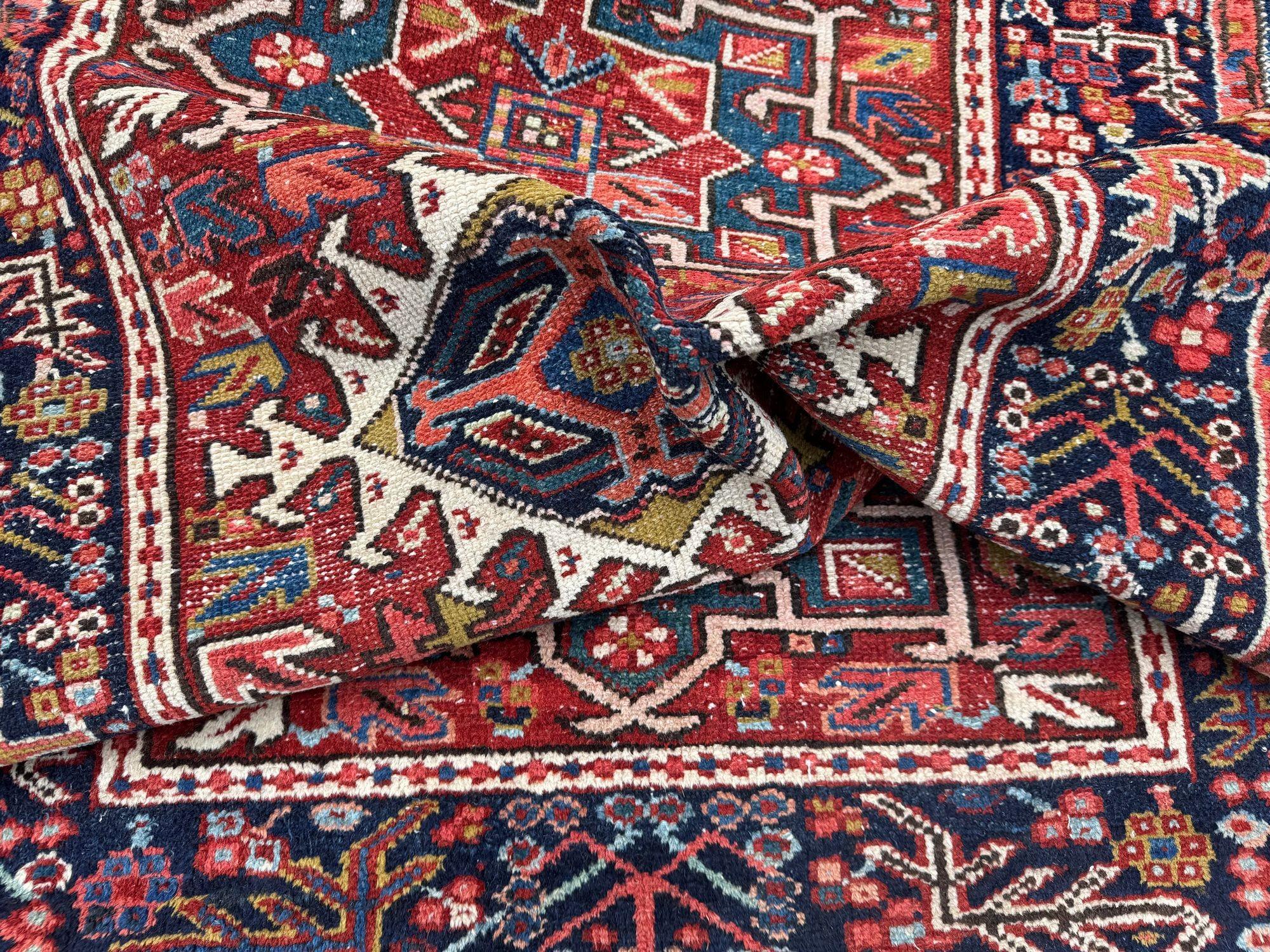 Antiker Karaja-Teppich 1,28m x 0,99m im Angebot 12