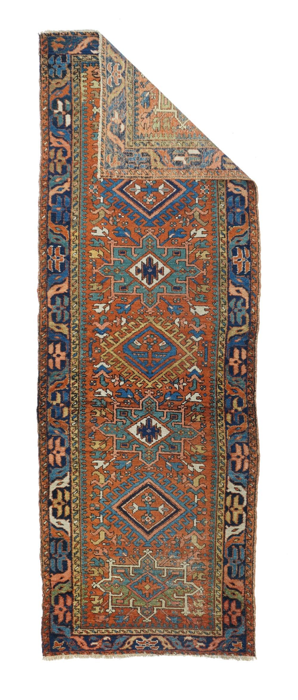 Antiker Karajeh-Teppich 3'1'' x 8'11''.