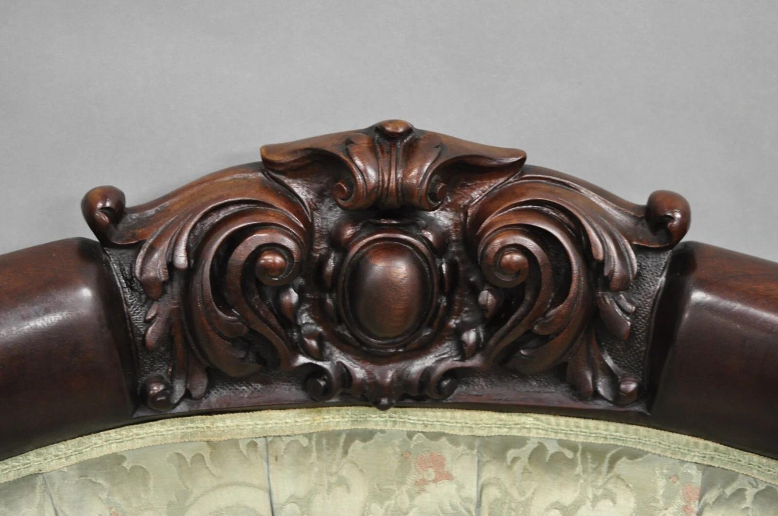 Antique Karpen Victorian Rococo Figural Maiden Carved Mahogany Parlor Club Chair en vente 1