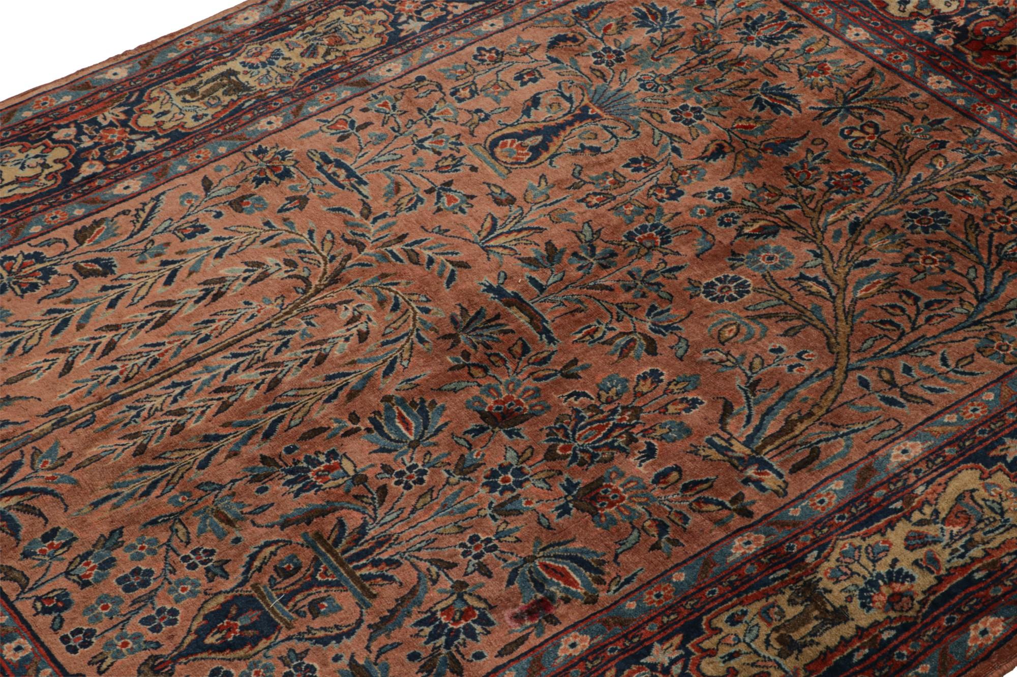 Antiker persischer Kashan-Teppich mit Bild- und Blumenmustern, von Rug & Kilim  (Persisch) im Angebot