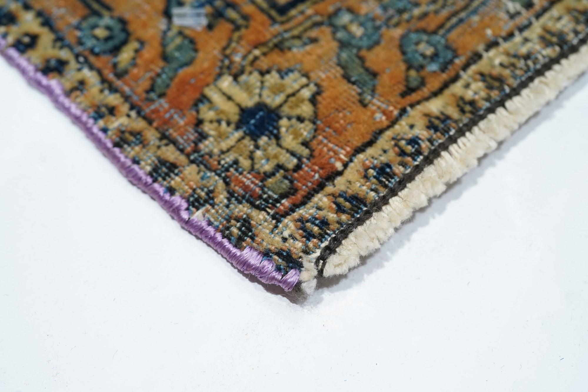 Antiker Kashan-Teppich 4'2'' x 6'2'' (Persisch) im Angebot