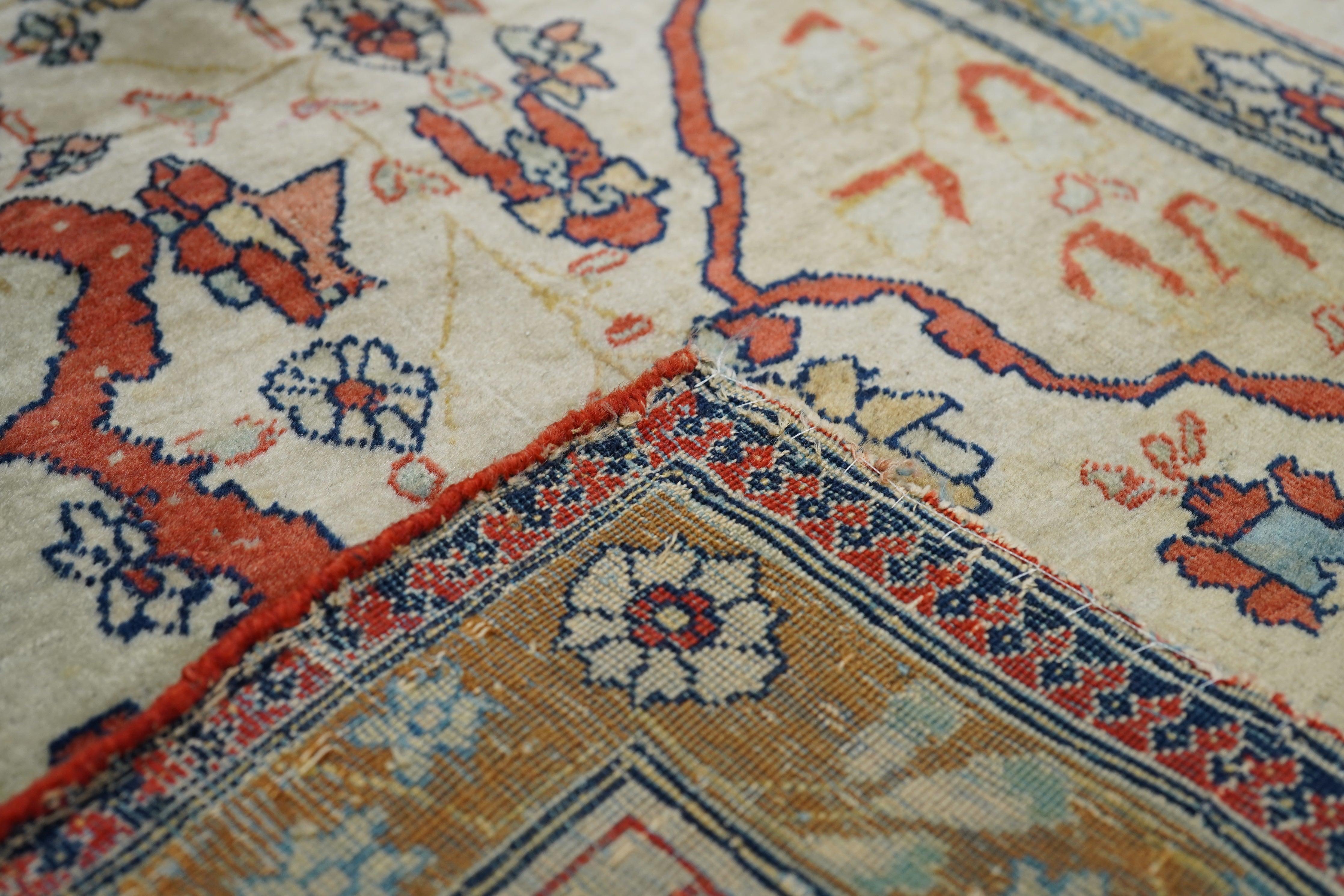 Antiker Kashan-Teppich 4'3'' x 7'2'' im Angebot 3