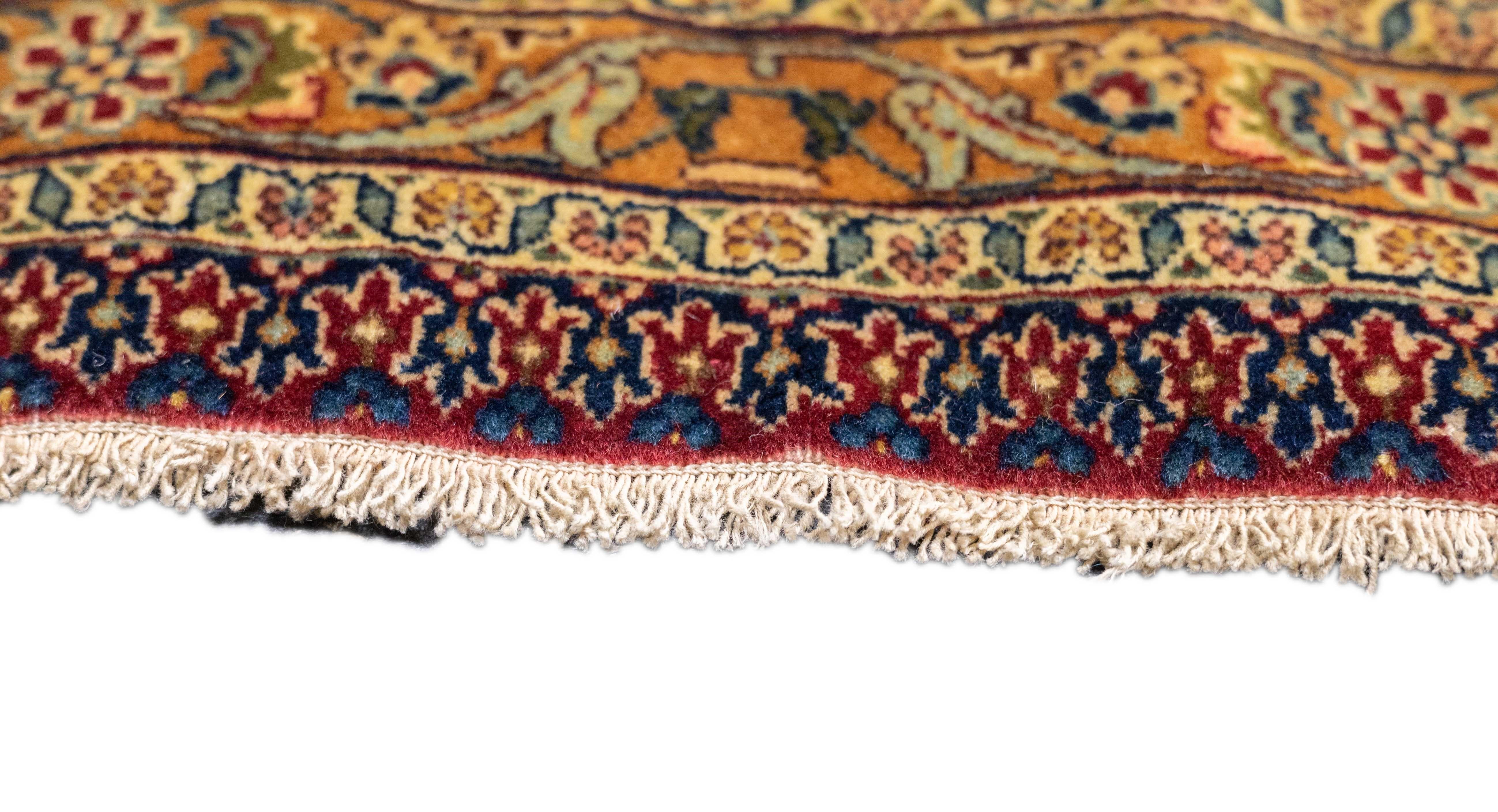 Antiker Kashan-Teppich 6'5'' x 10'6'' im Zustand „Gut“ im Angebot in New York, NY