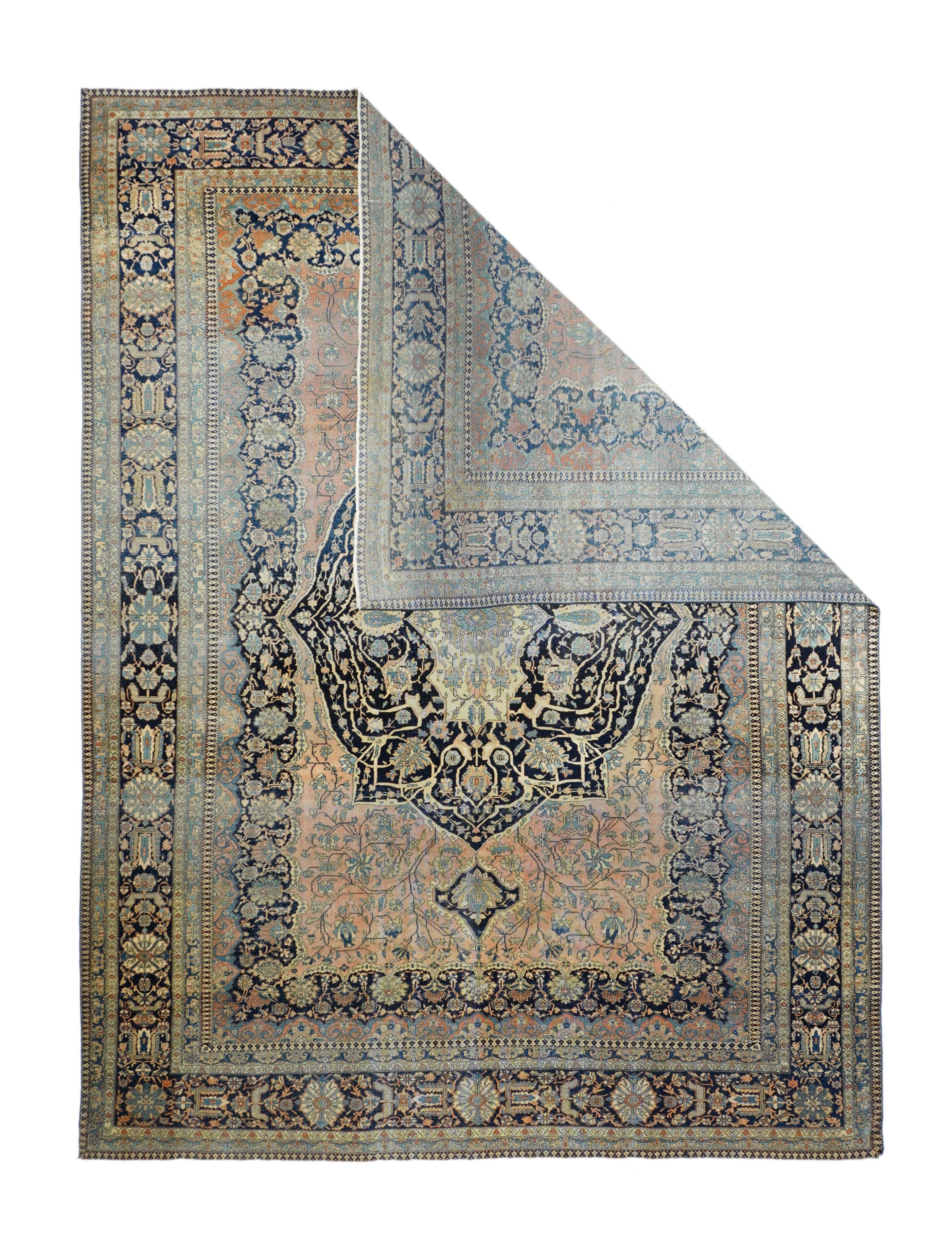 Tappeto antico Kashan 7'4'' x 9'10'' In condizioni discrete in vendita a New York, NY