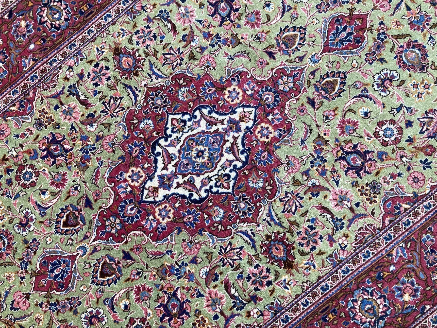 Antique Kashan Rug For Sale 5