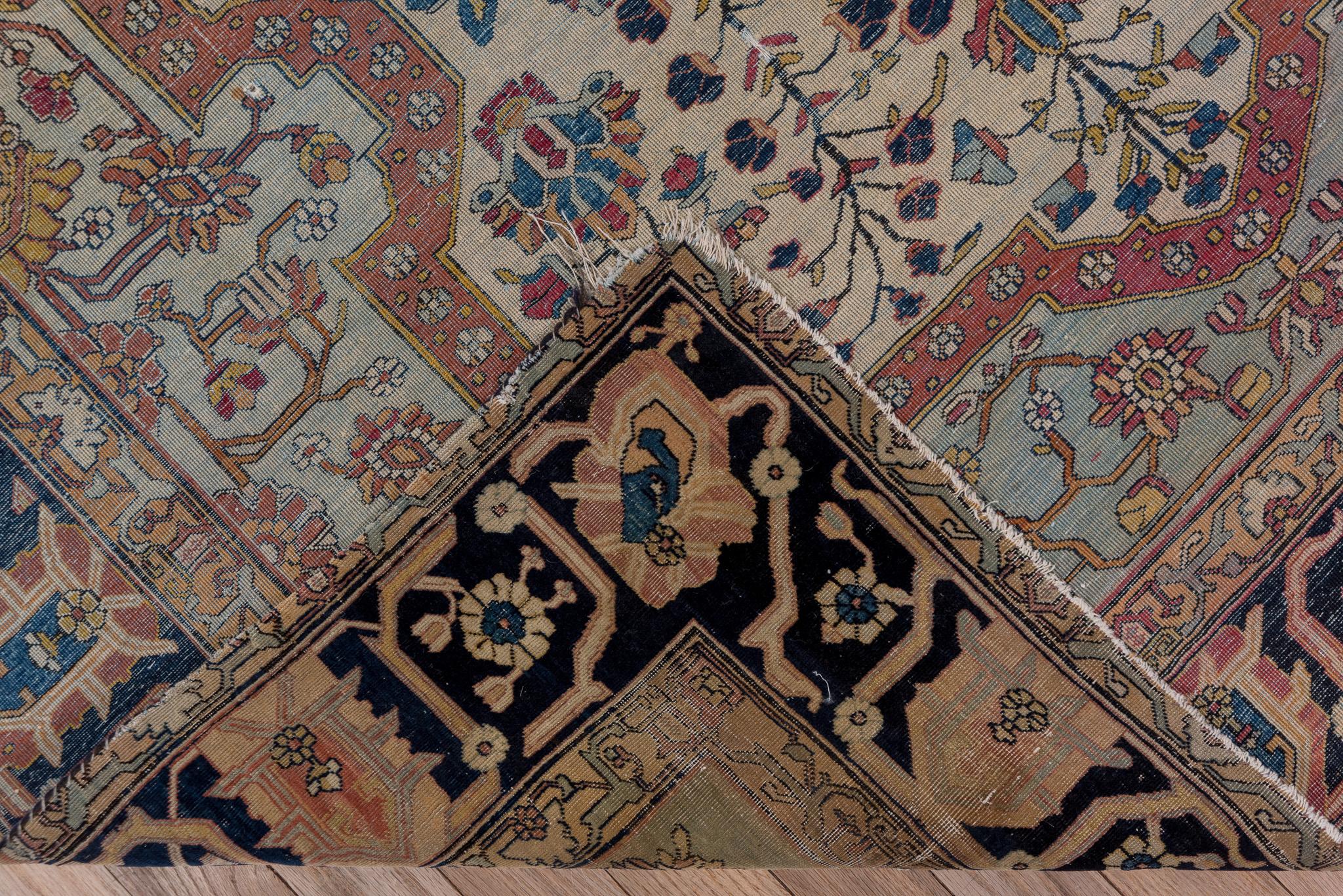 Tapis Kashan ancien Excellent état - En vente à New York, NY