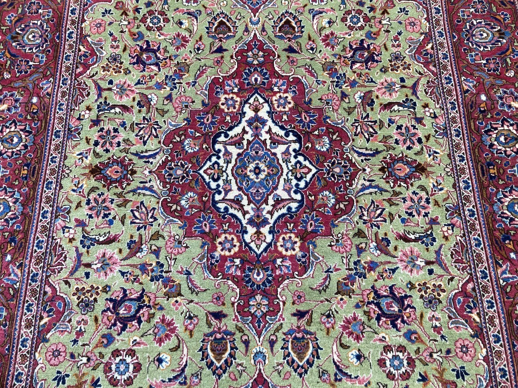 Antique Kashan Rug For Sale 2