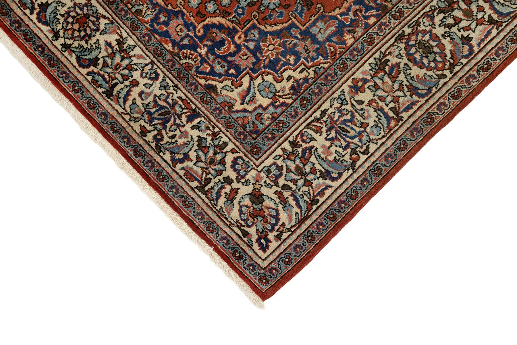 Antiker Kashan Teppich, handgeknüpft, 6,7 × 4,4 Fuß - Rot, Blau und Elfenbein (20. Jahrhundert) im Angebot