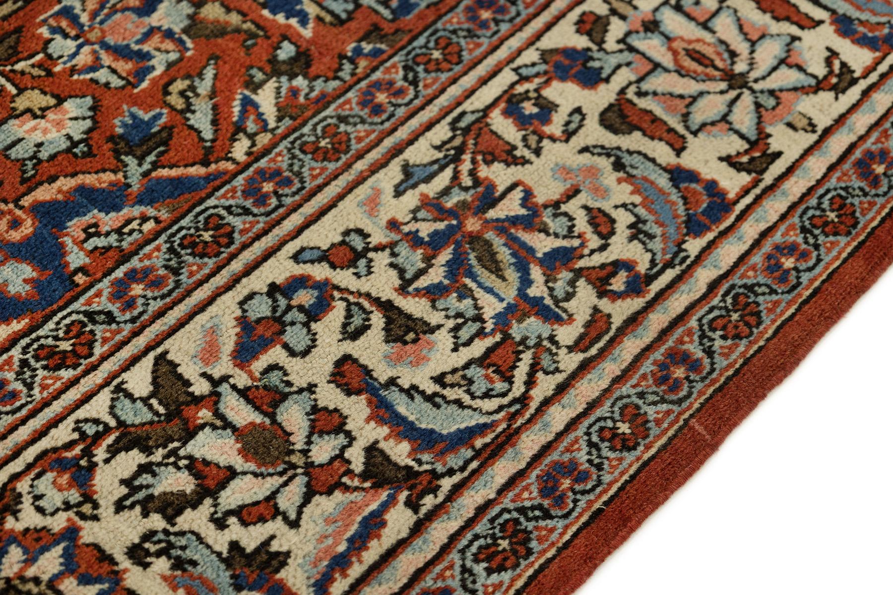 Antiker Kashan Teppich, handgeknüpft, 6,7 × 4,4 Fuß - Rot, Blau und Elfenbein (Wolle) im Angebot