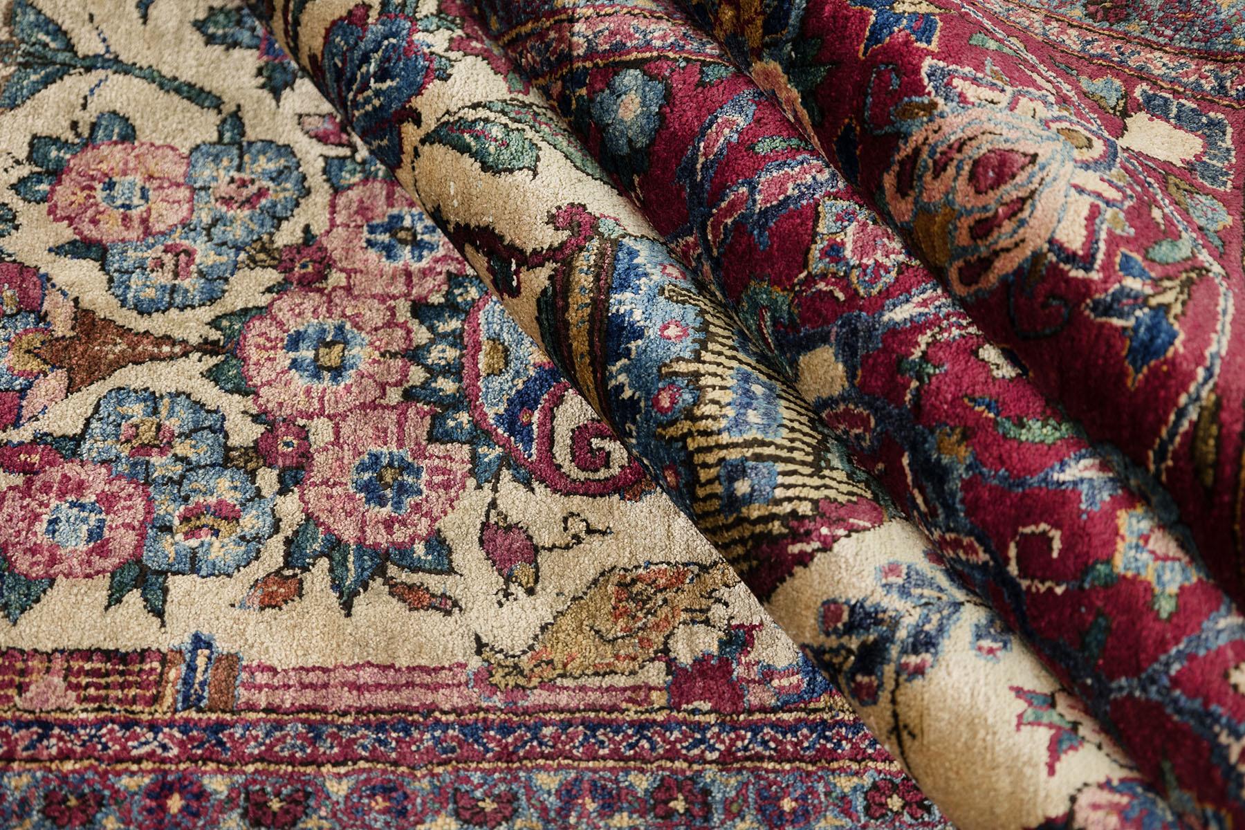 Antiker Kashan Teppich, handgeknüpft, 6,8 × 4,2 Fuß - Elfenbein, Rot & Blau (Seide) im Angebot