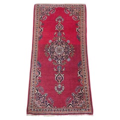 Antique Kashan rug of traditional design, circa 1900.