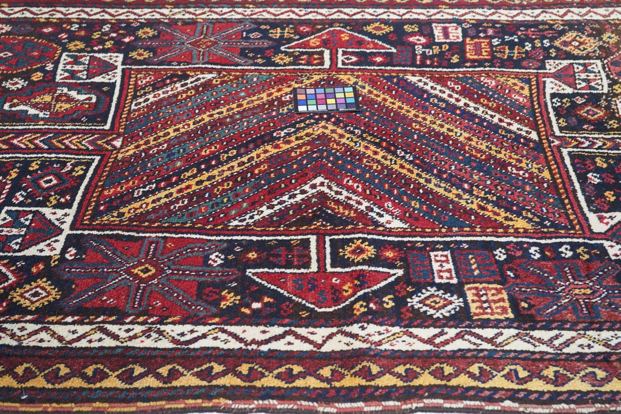 Antique Kashkai Shiraz Rug For Sale 3