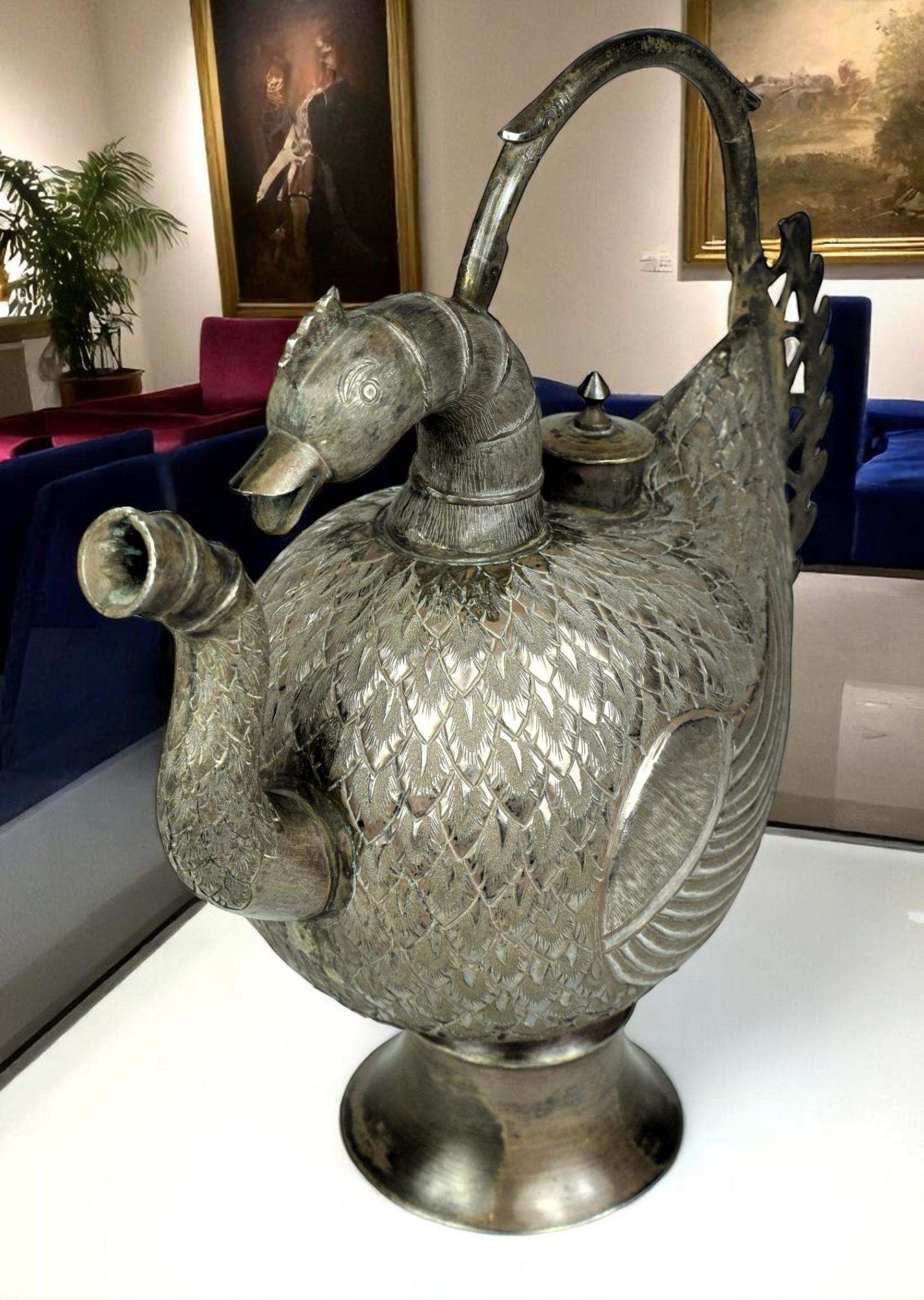 Antique Kashmiri Silver Bird-Shaped Ewer Vessel Circa Early 20th century For Sale 3