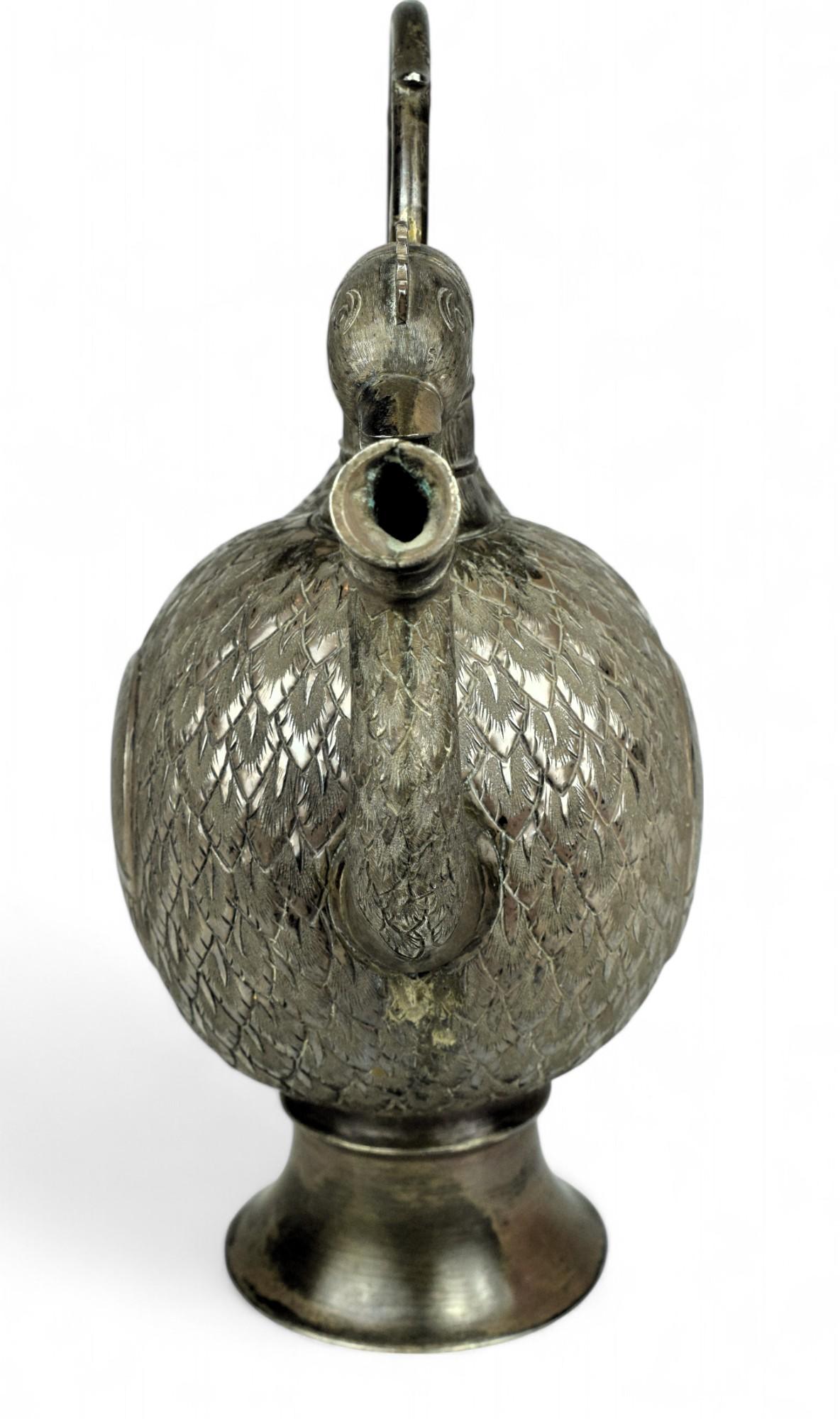 Anglo-Indian Antique Kashmiri Silver Bird-Shaped Ewer Vessel Circa Early 20th century For Sale