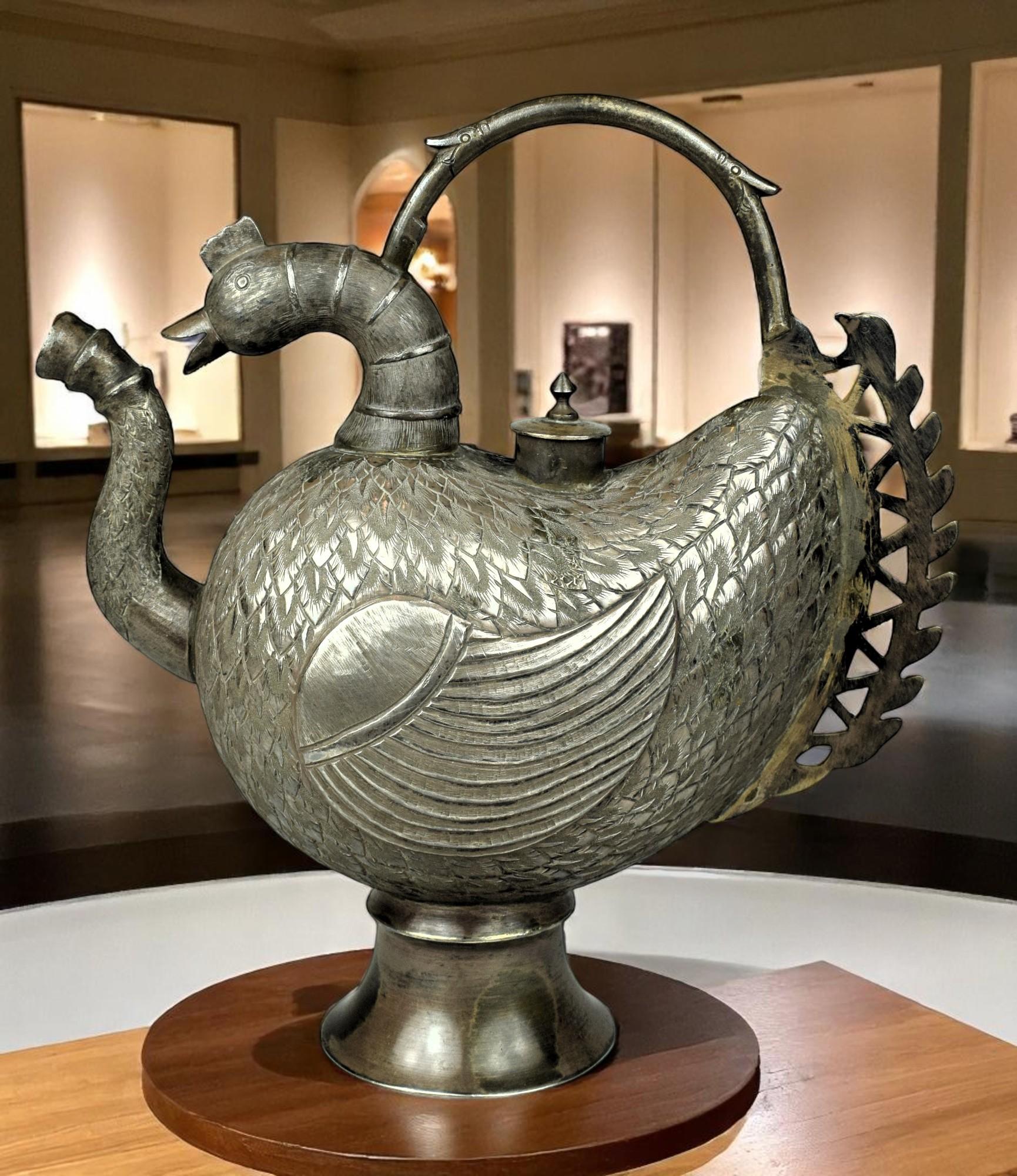 20th Century Antique Kashmiri Silver Bird-Shaped Ewer Vessel Circa Early 20th century For Sale