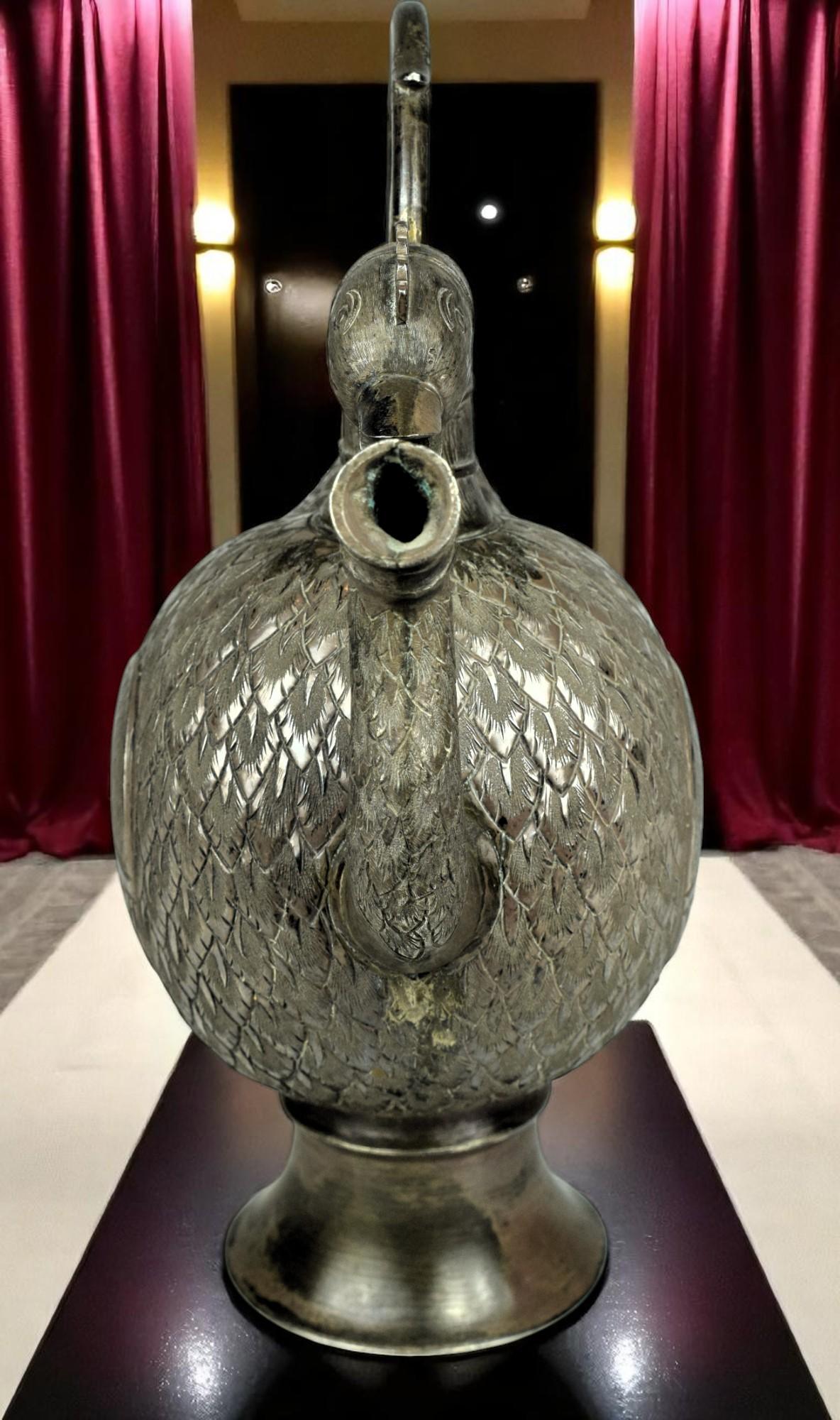 Antique Kashmiri Silver Bird-Shaped Ewer Vessel Circa Early 20th century For Sale 1