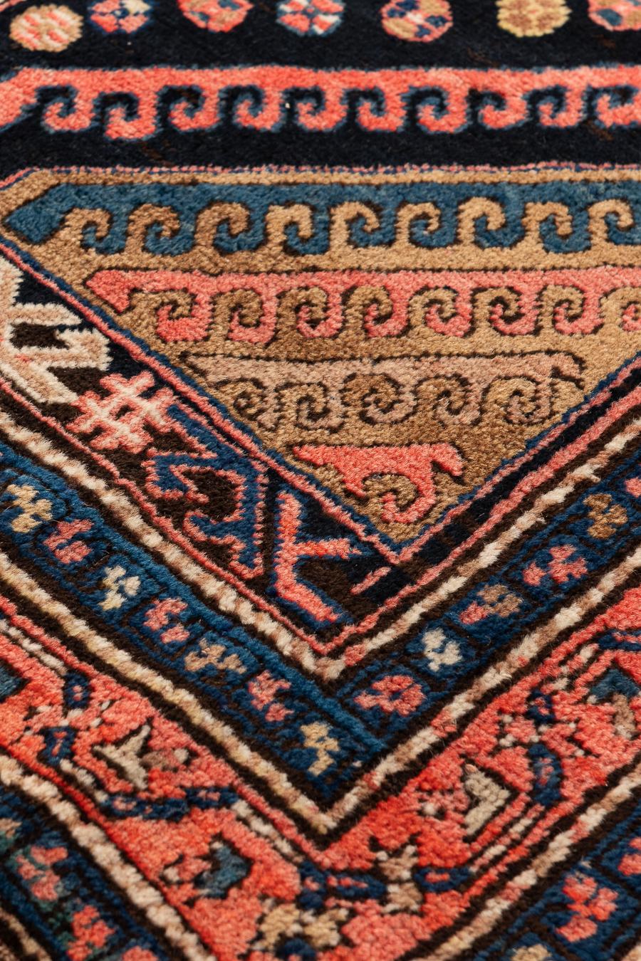 Antiker Kassim-Uschag-Karabagh-Teppich  (Kaukasisch) im Angebot