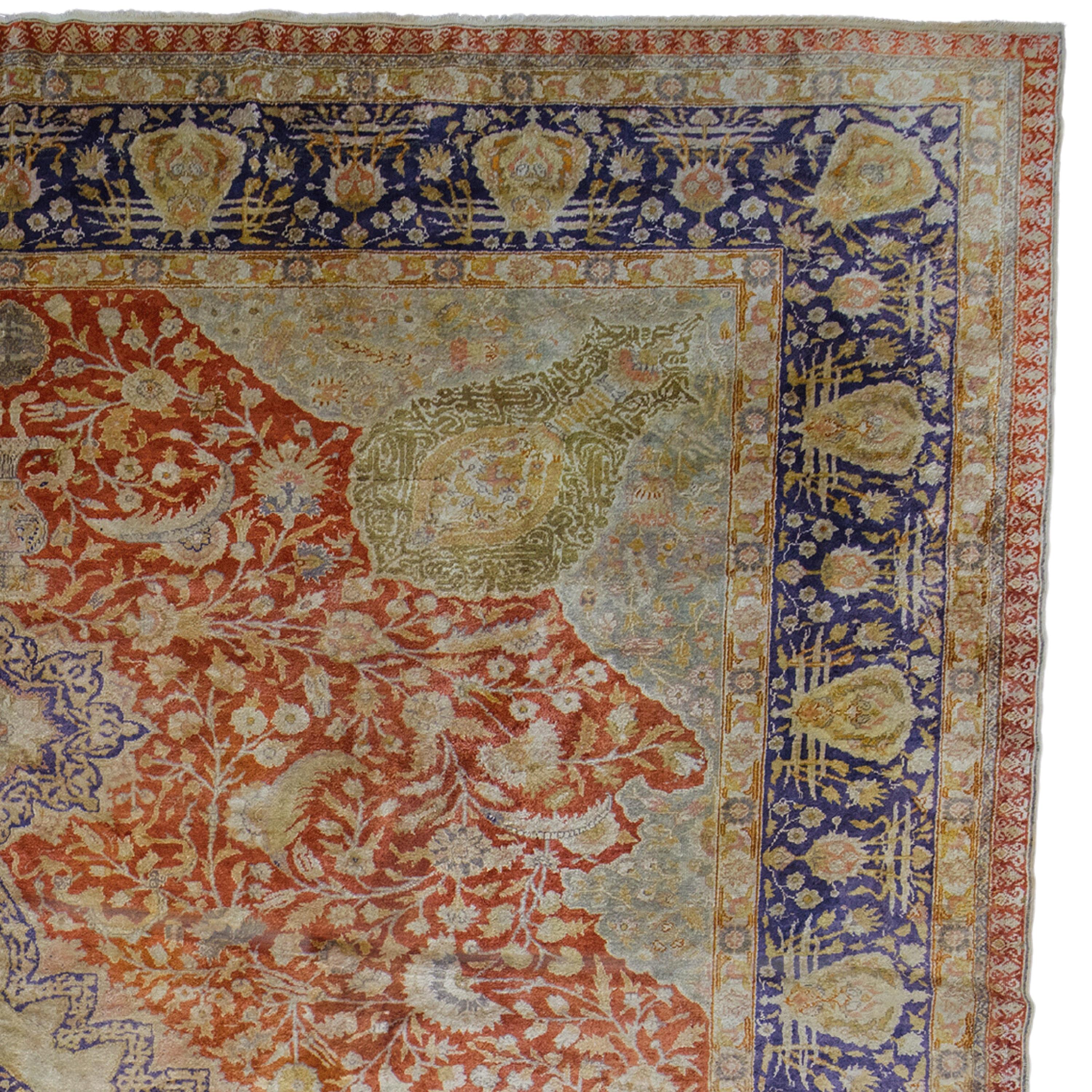 Kayseri-Teppich aus Seide aus dem 20.

Dieser elegante Seidenteppich aus Kayseri aus dem 20. Jahrhundert besticht durch seinen historischen und kulturellen Reichtum. Mit seinen handgefertigten Details, der raffinierten Farbpalette und den