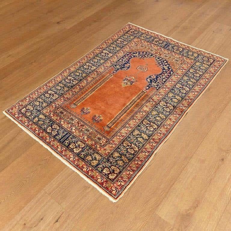 Antique Kaysery Turkey Hand Knotted Wool Rug, circa 1950 For Sale 1