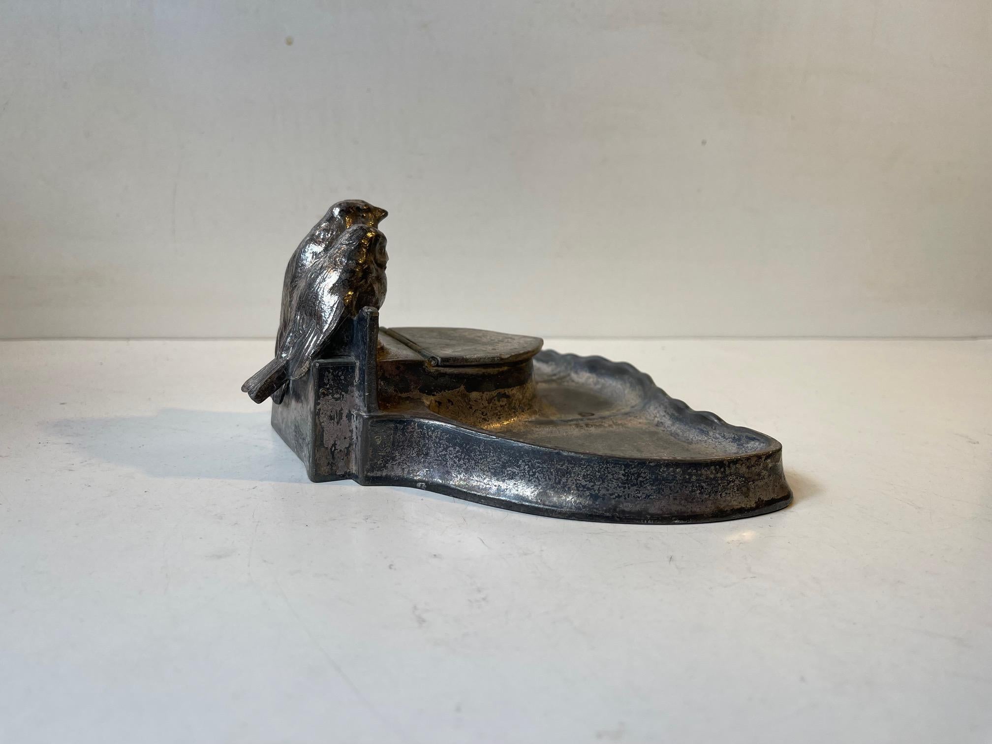 Antique Kayserzinn Pewter Inkwell with Lovebirds, German, 1910s In Fair Condition For Sale In Esbjerg, DK