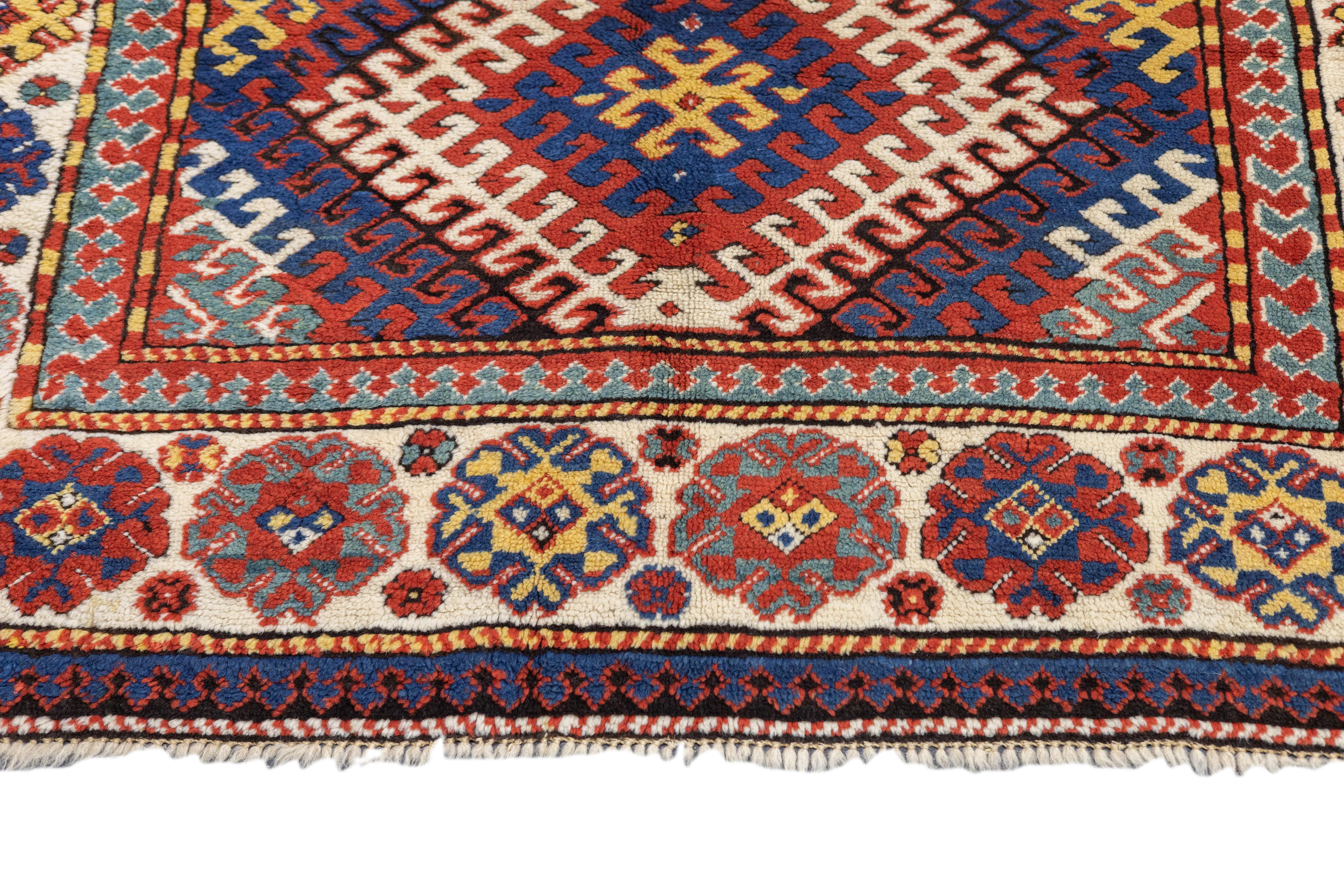 Annodato a mano Tappeto antico Kazak Borcholo 4'10'' x 8'8'' in vendita