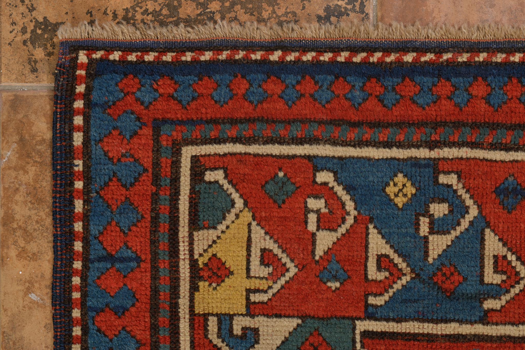 Nube de alfombras caucásicas KAZAK para colección Fines del siglo XIX en venta
