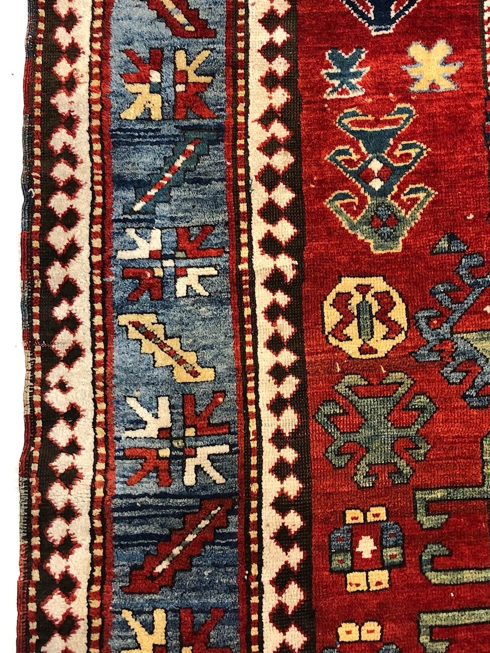 Noué à la main Tapis ancien Kazak Karachov, fin du 19e siècle en vente
