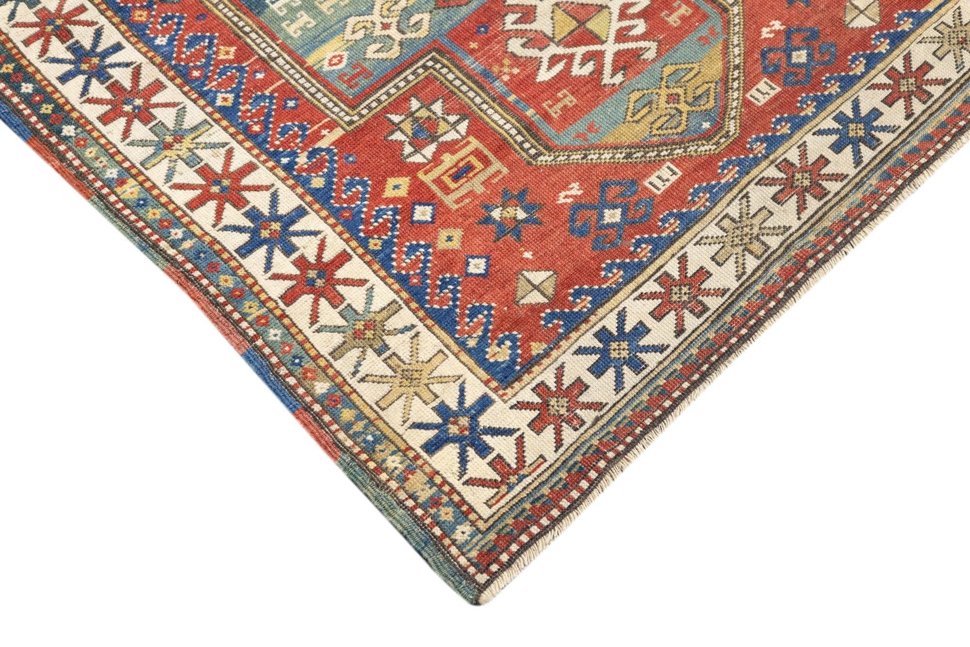 Caucasien Tapis Kazak ancien 3'4'' x 5'2'' en vente