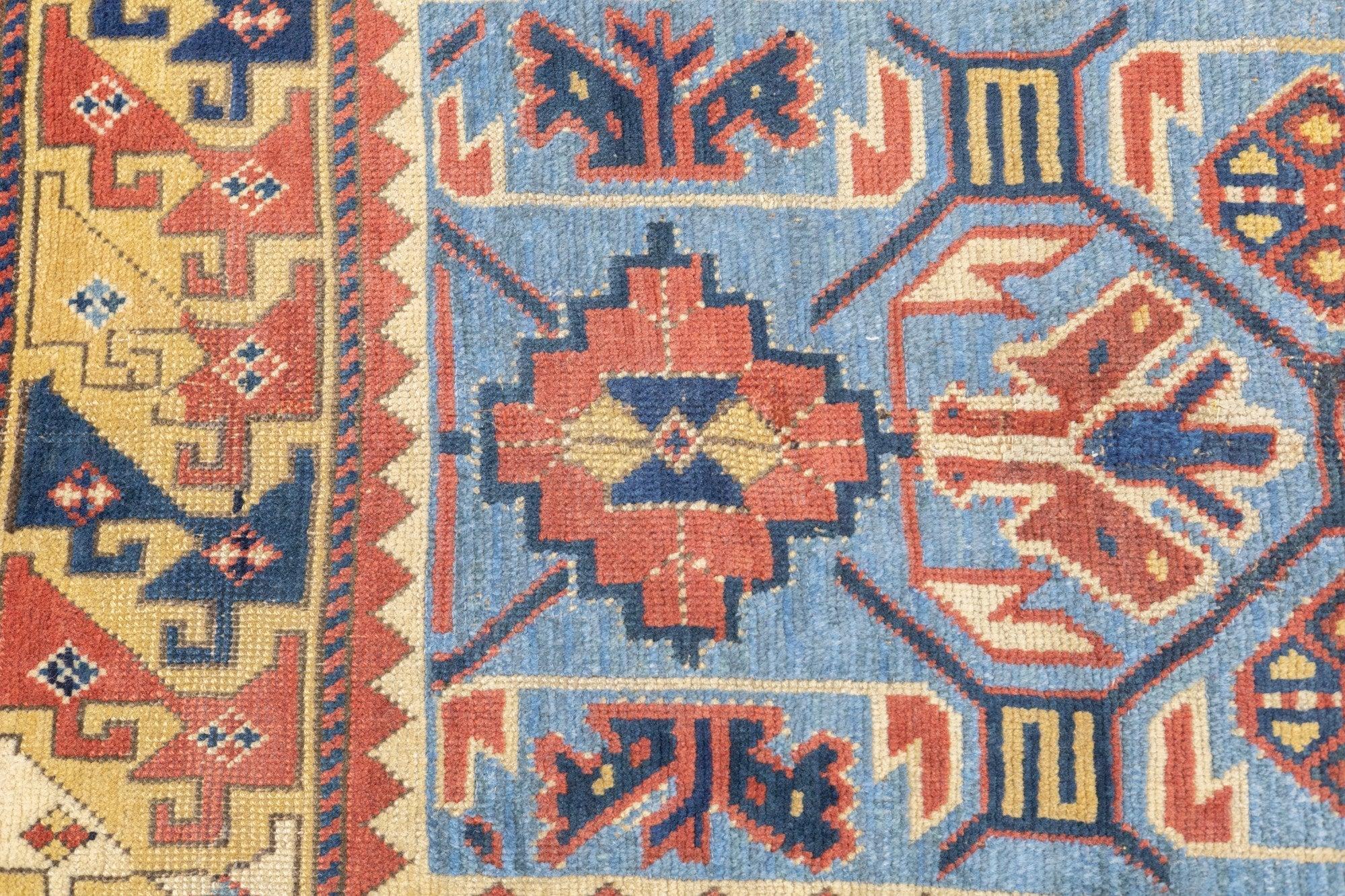 Tapis Kazak ancien 3'5'' x 5'2'' en vente 4