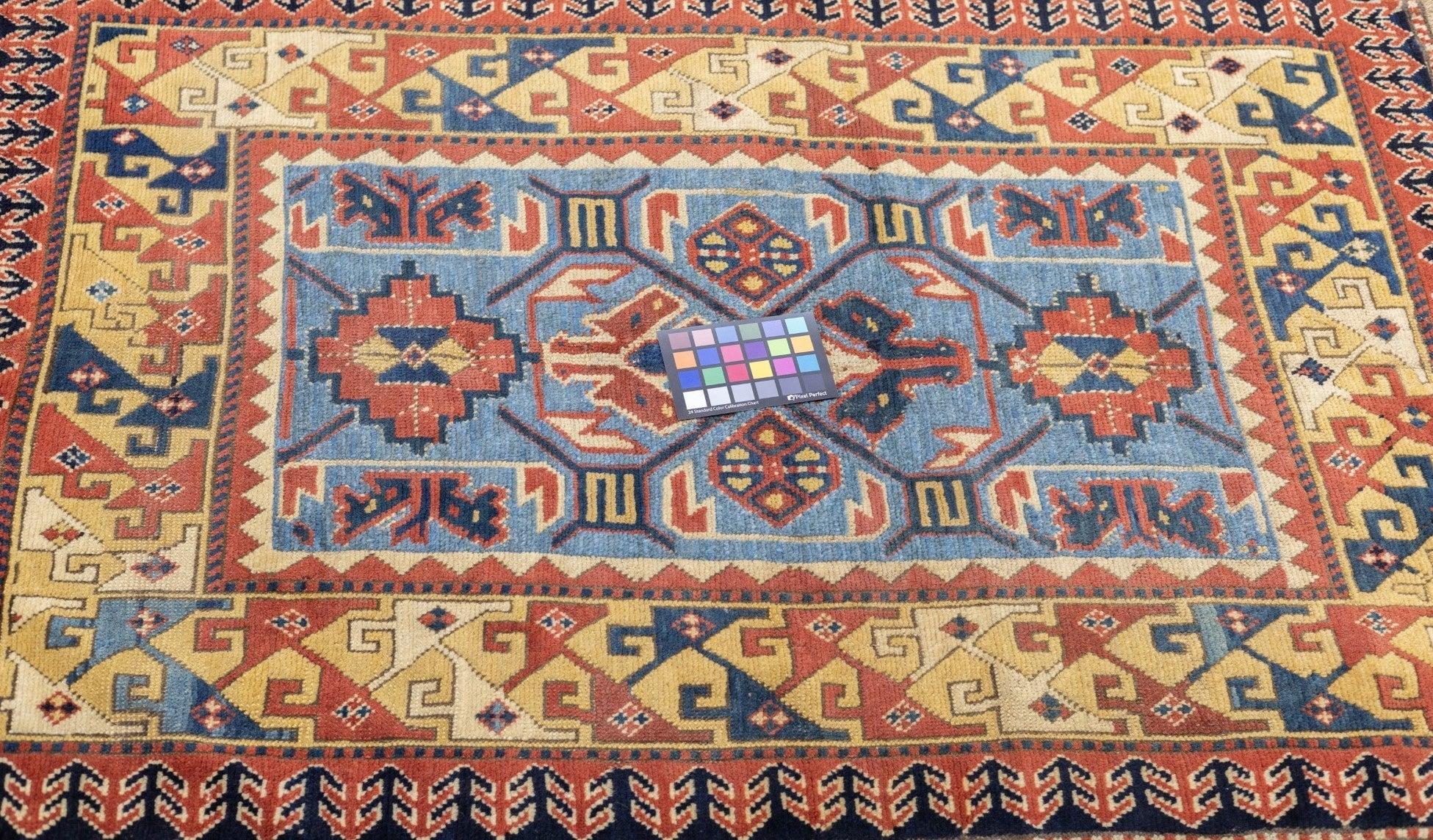 Tapis Kazak ancien 3'5'' x 5'2'' en vente 6