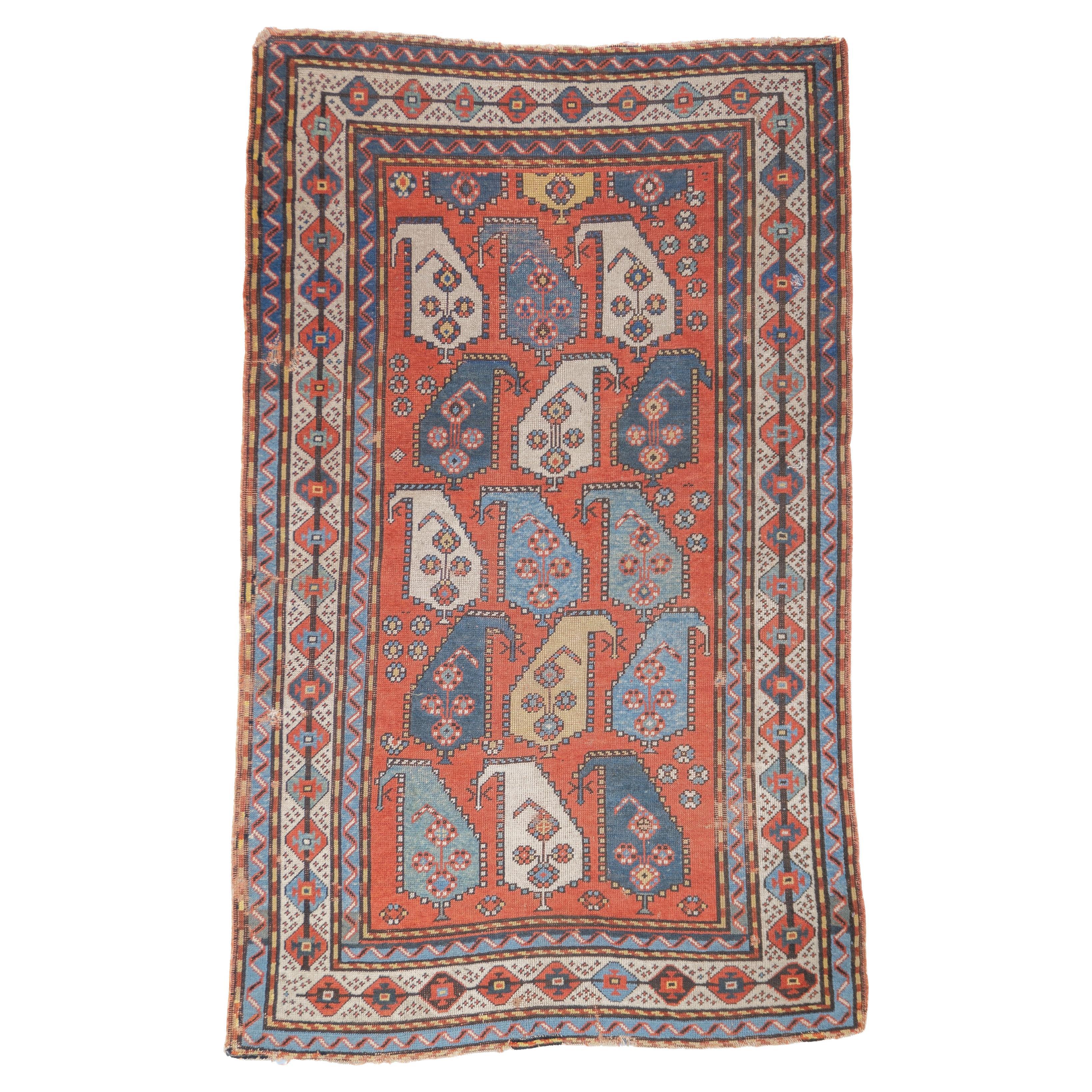 Antiker Kazak-Teppich 3'9'' x 6'1'' im Angebot