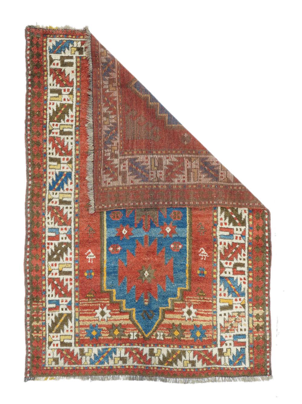Tapis Kazak antique 4'1'' x 5'8''.