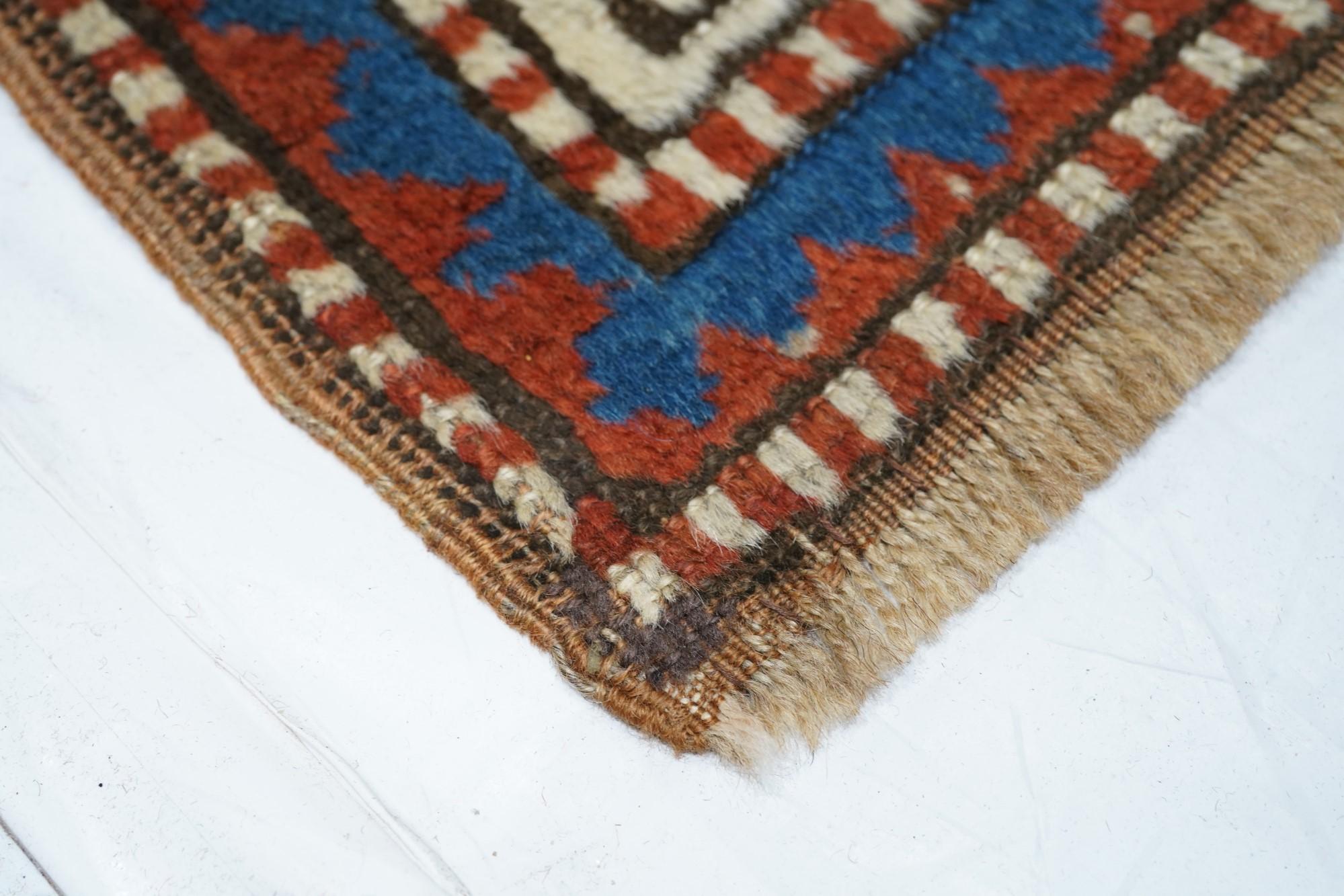 Antique Kazak Rug In Good Condition For Sale In New York, NY