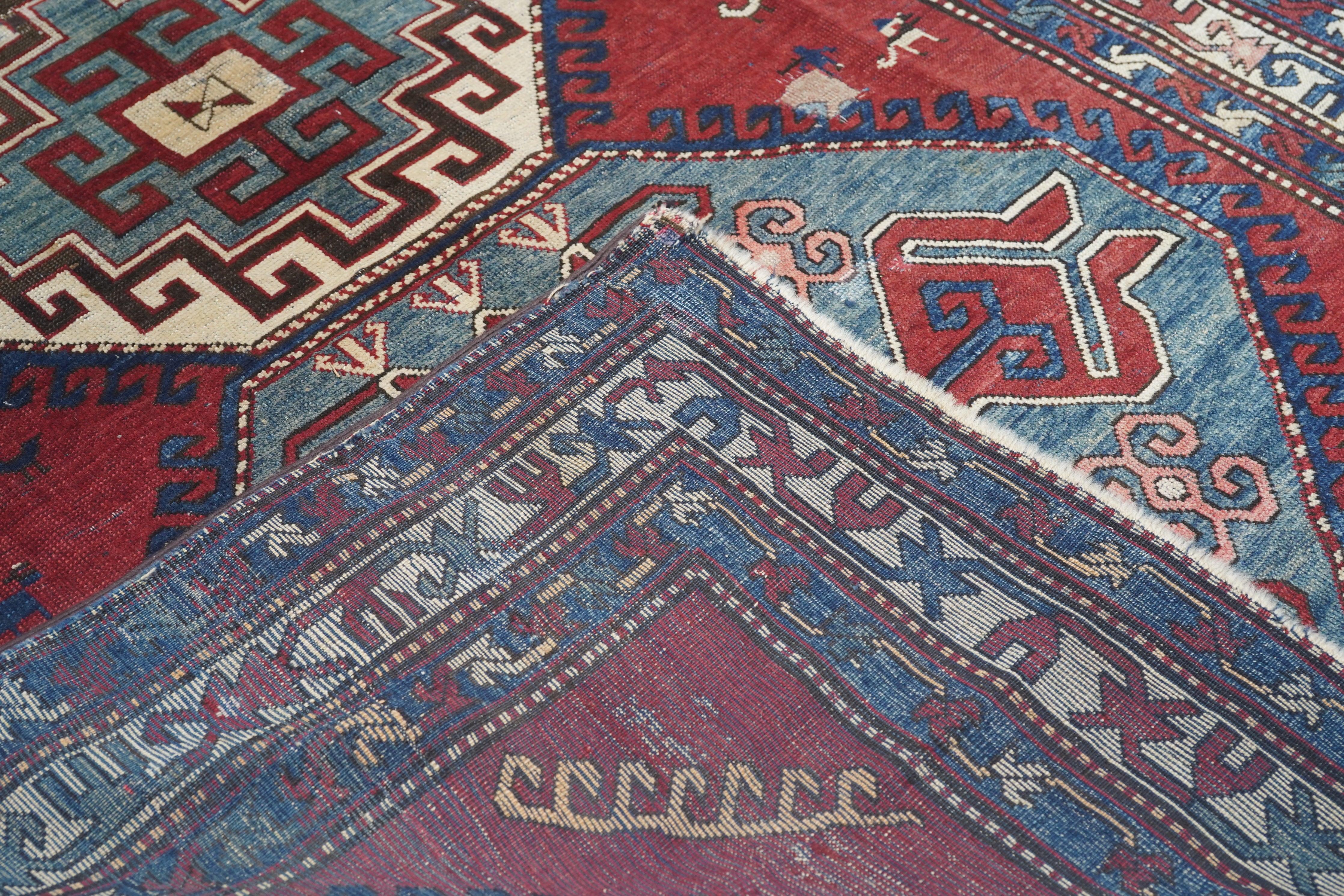 Tapis Kazak ancien 4'4'' x 9'3'' en vente 5