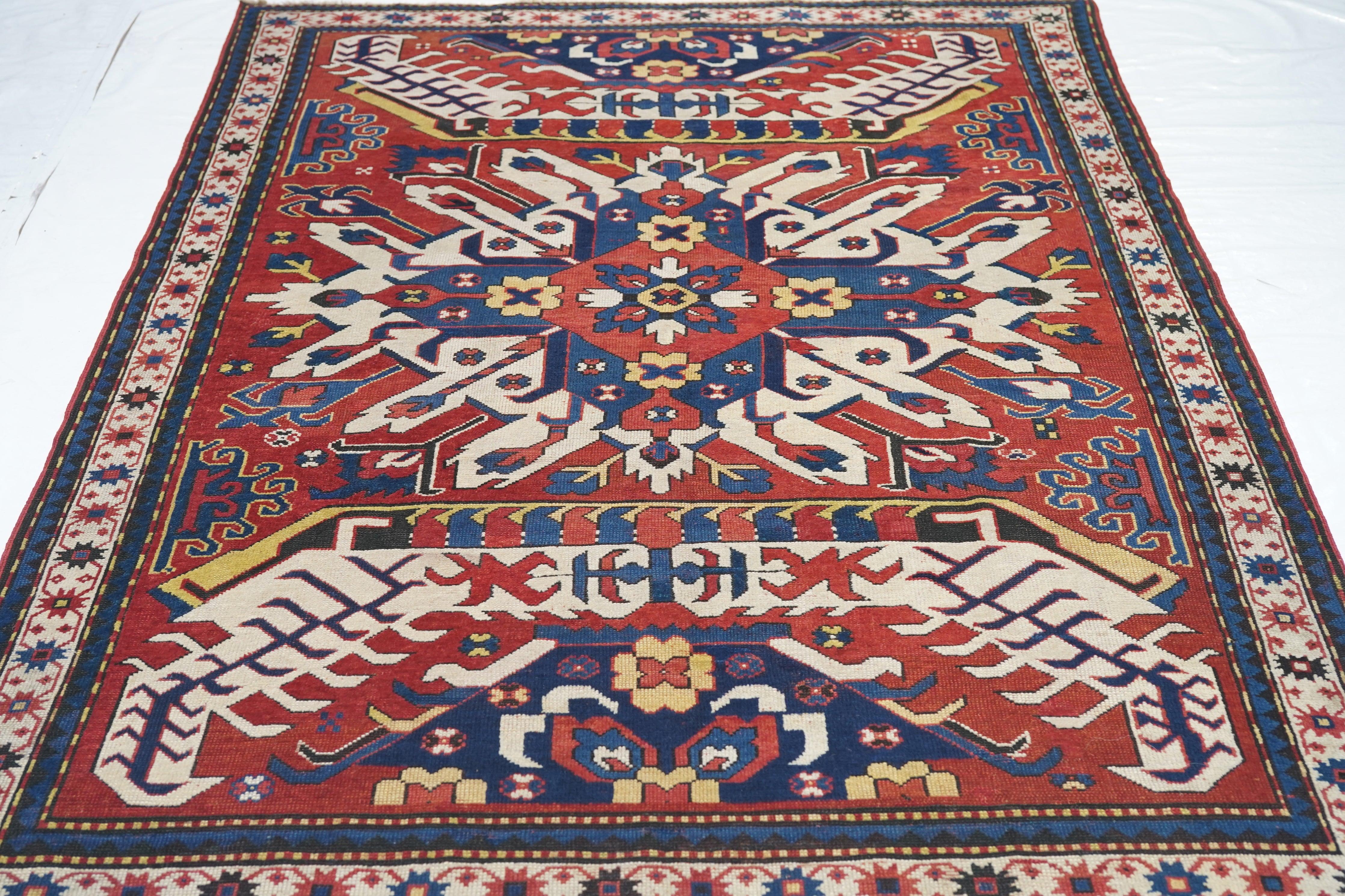 Antiker Kazak-Teppich 5'0'' x 7'1'' im Angebot 2