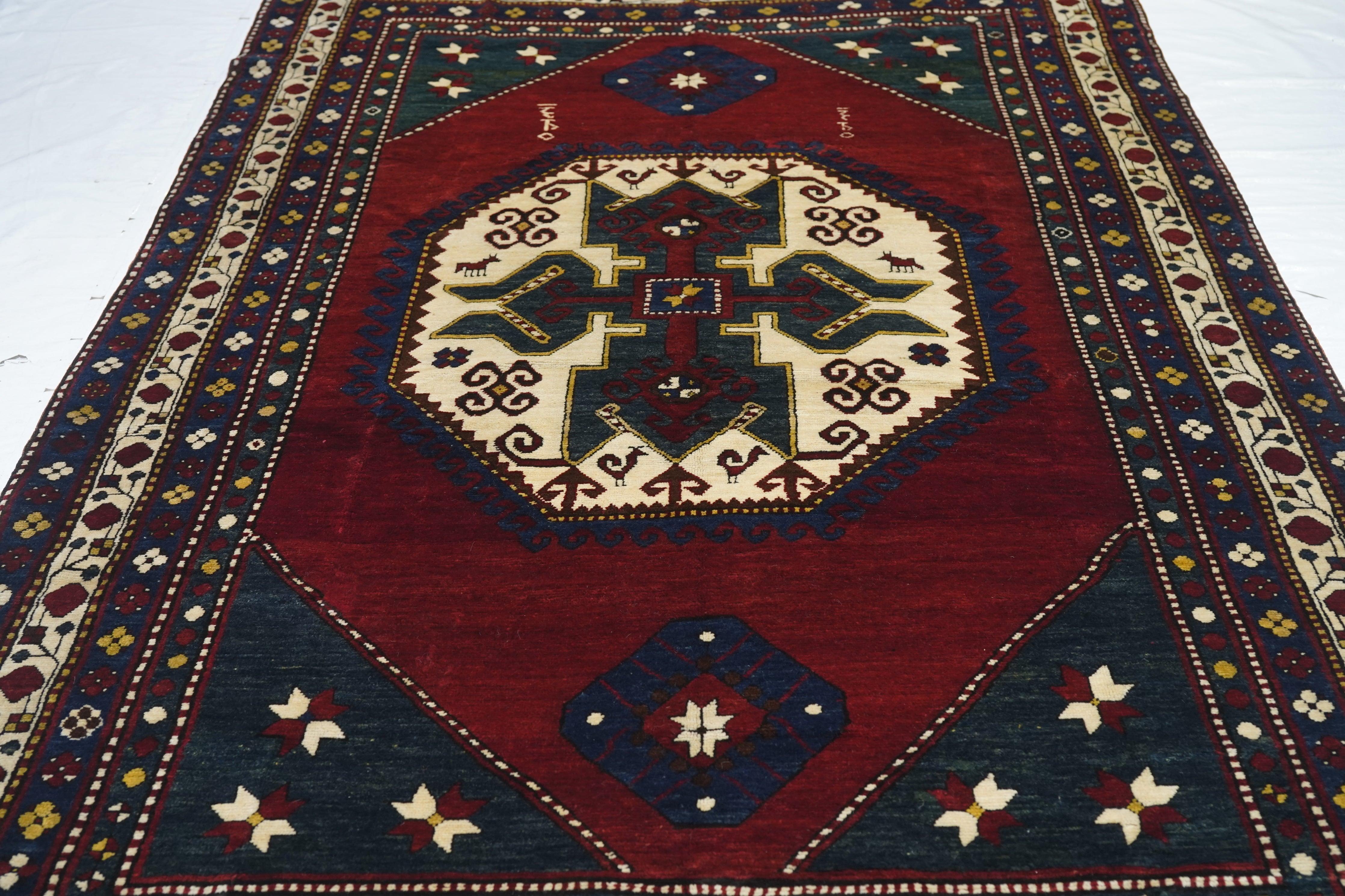 Antiker Kazak-Teppich 5'10'' x 9'8'' im Angebot 1