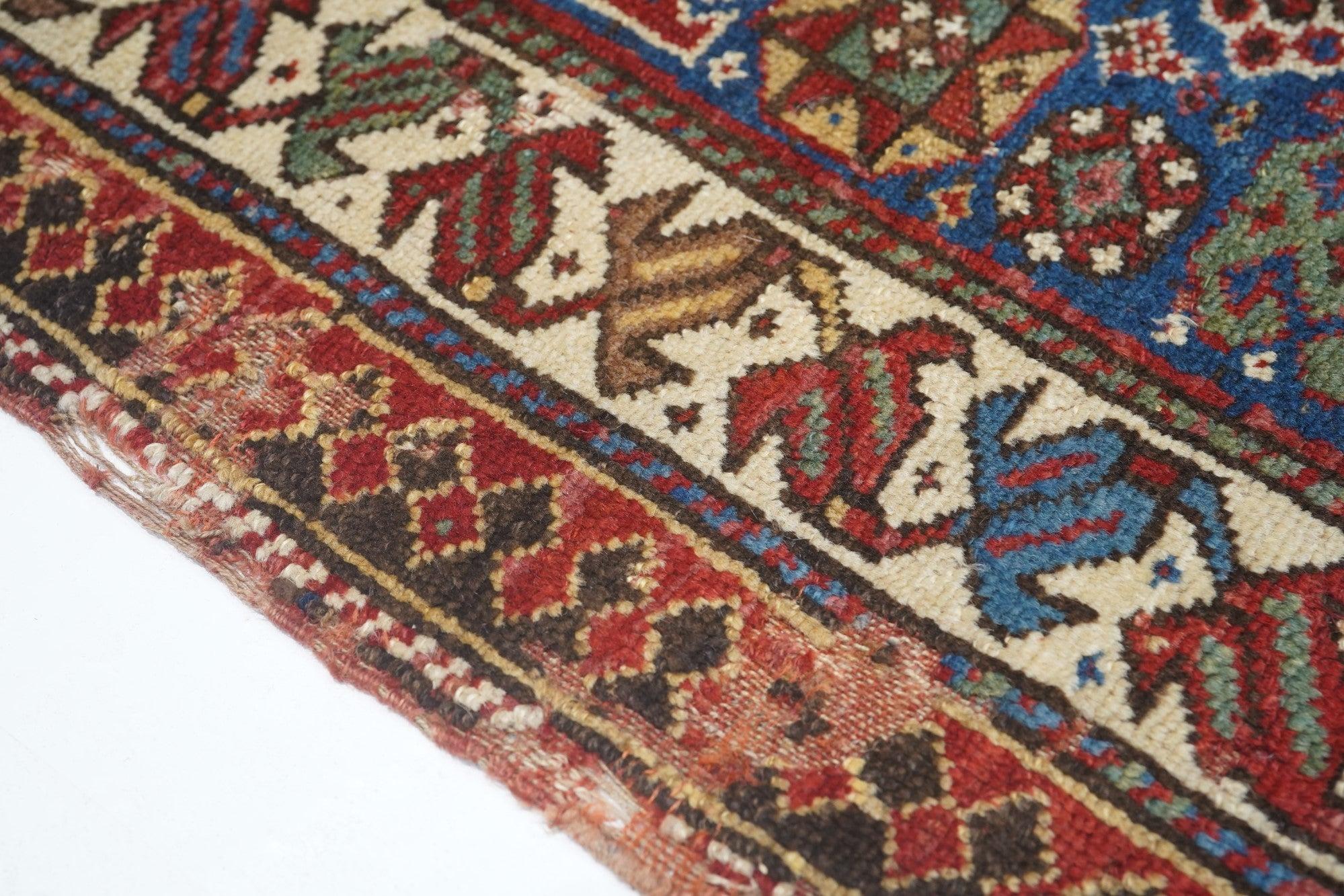 XIXe siècle Tapis Kazak antique 5'3'' x 9'9'' en vente
