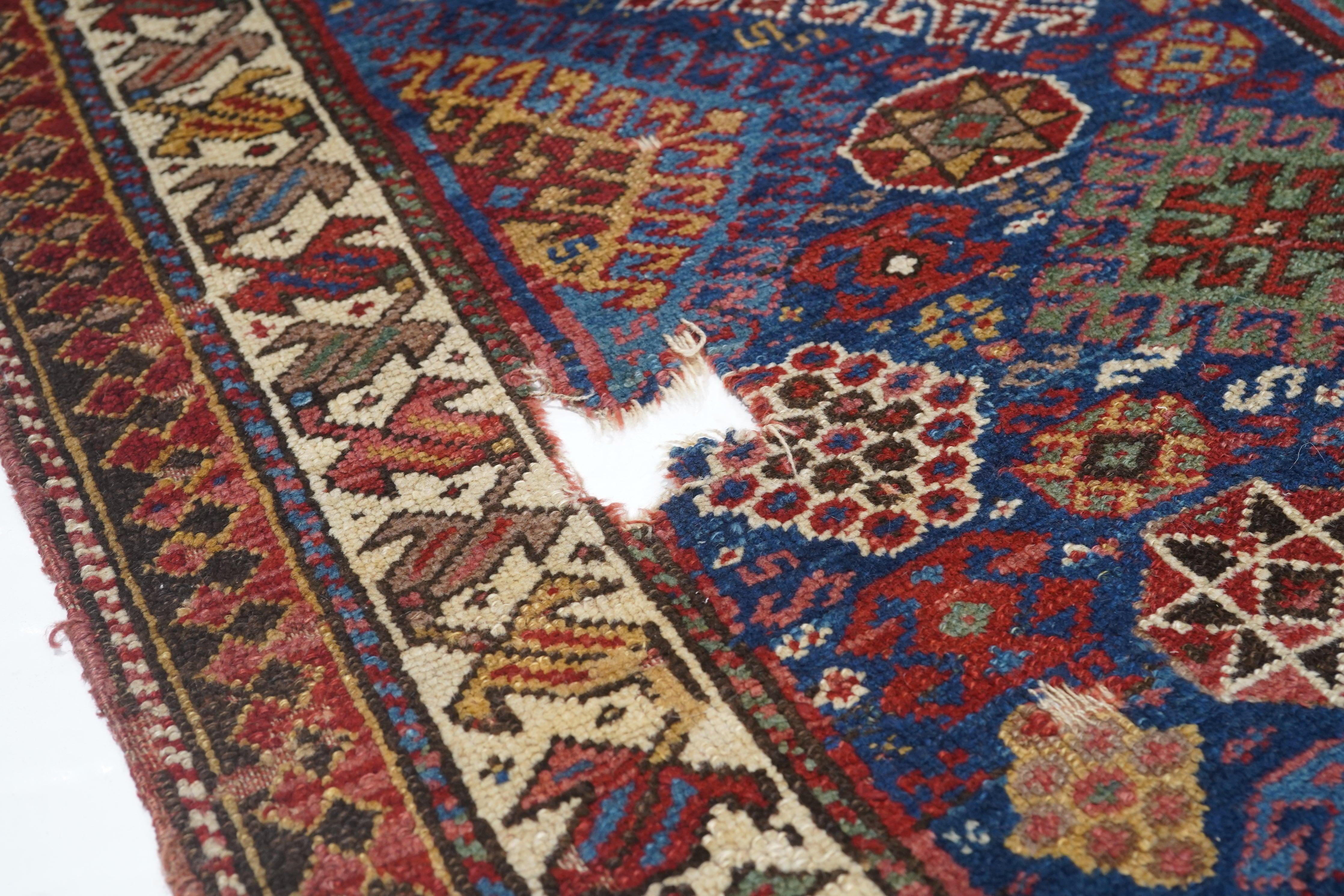 Laine Tapis Kazak antique 5'3'' x 9'9'' en vente