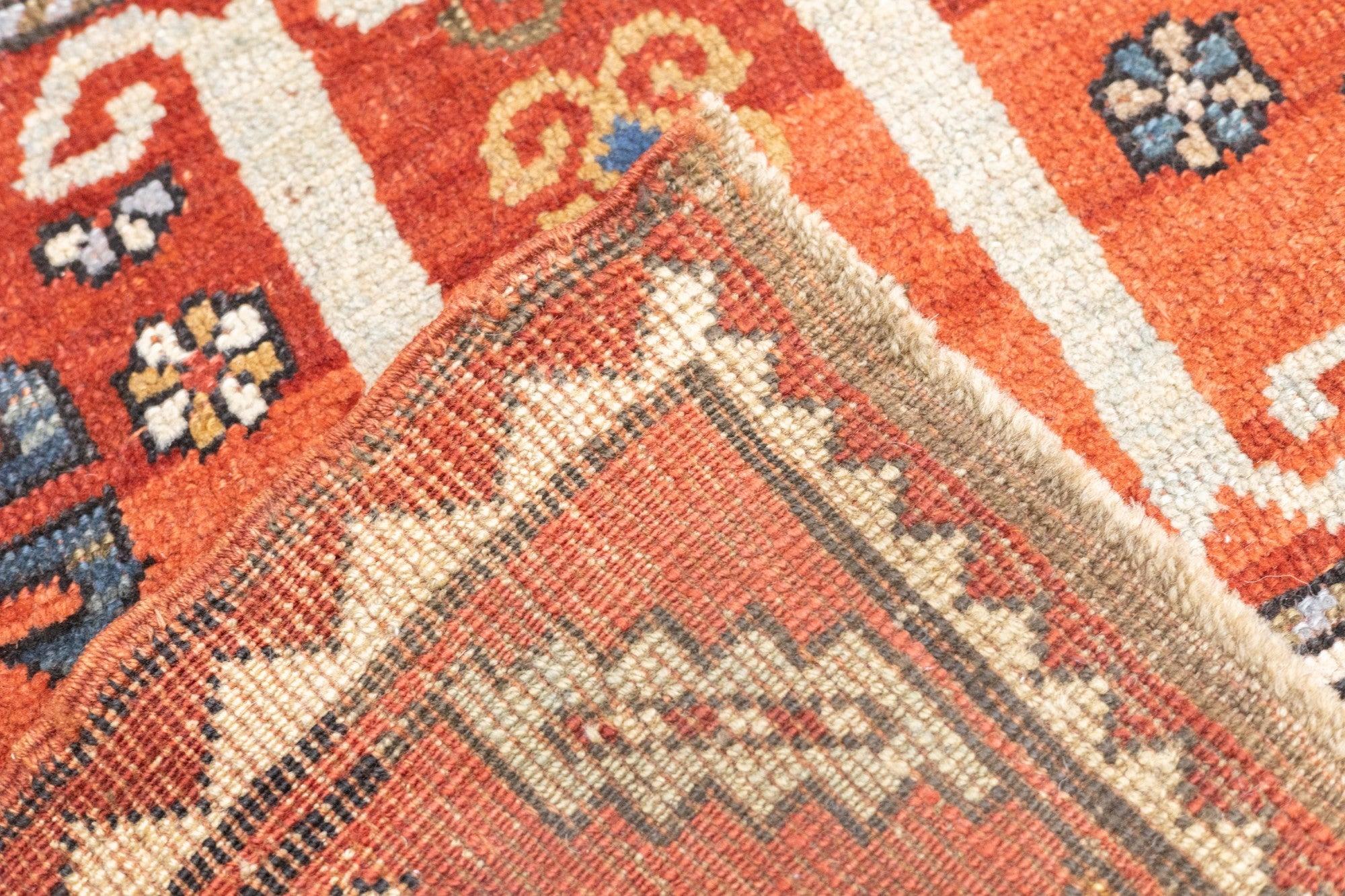 Tapis Kazak ancien 6'8'' x 7'11'' en vente 2