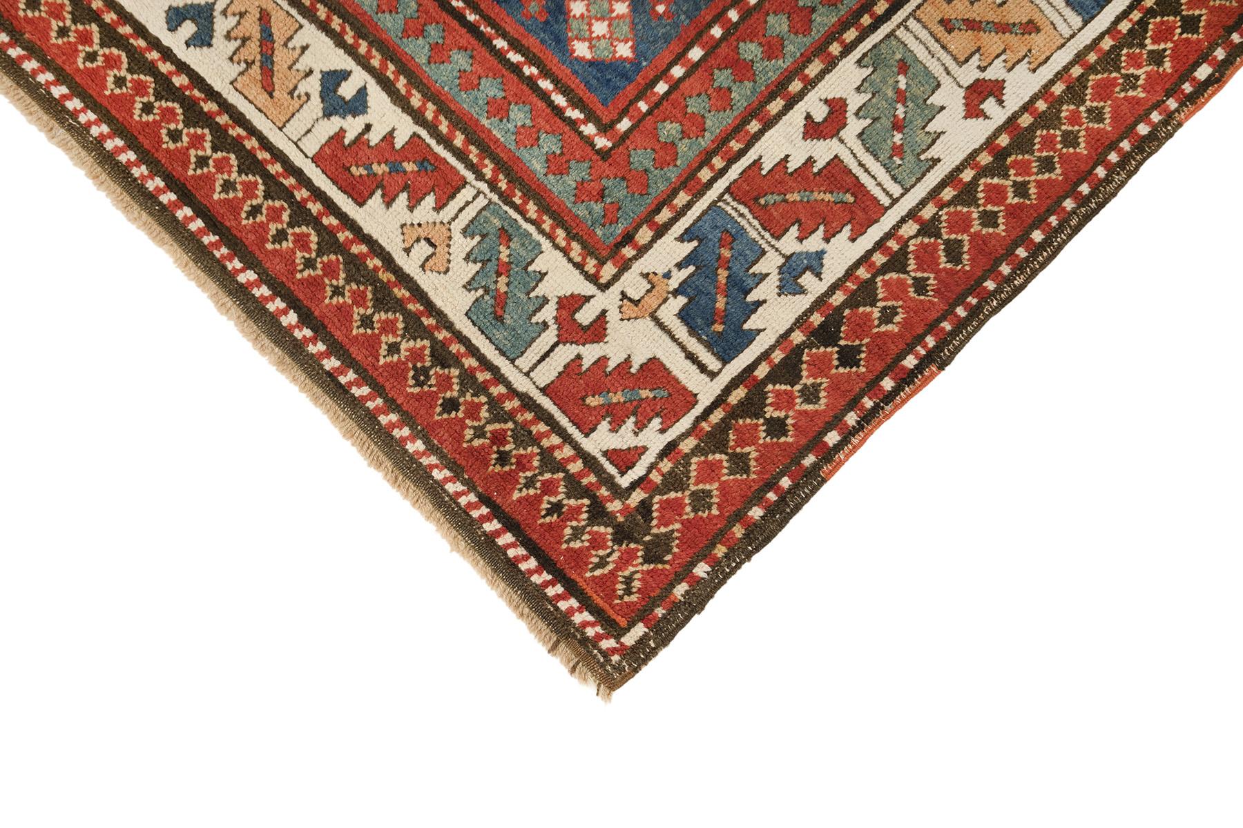 Laine Tapis Kazak ancien, noué à la main, 7.4 × 4.2 ft - Rouge, bleu et ivoire en vente