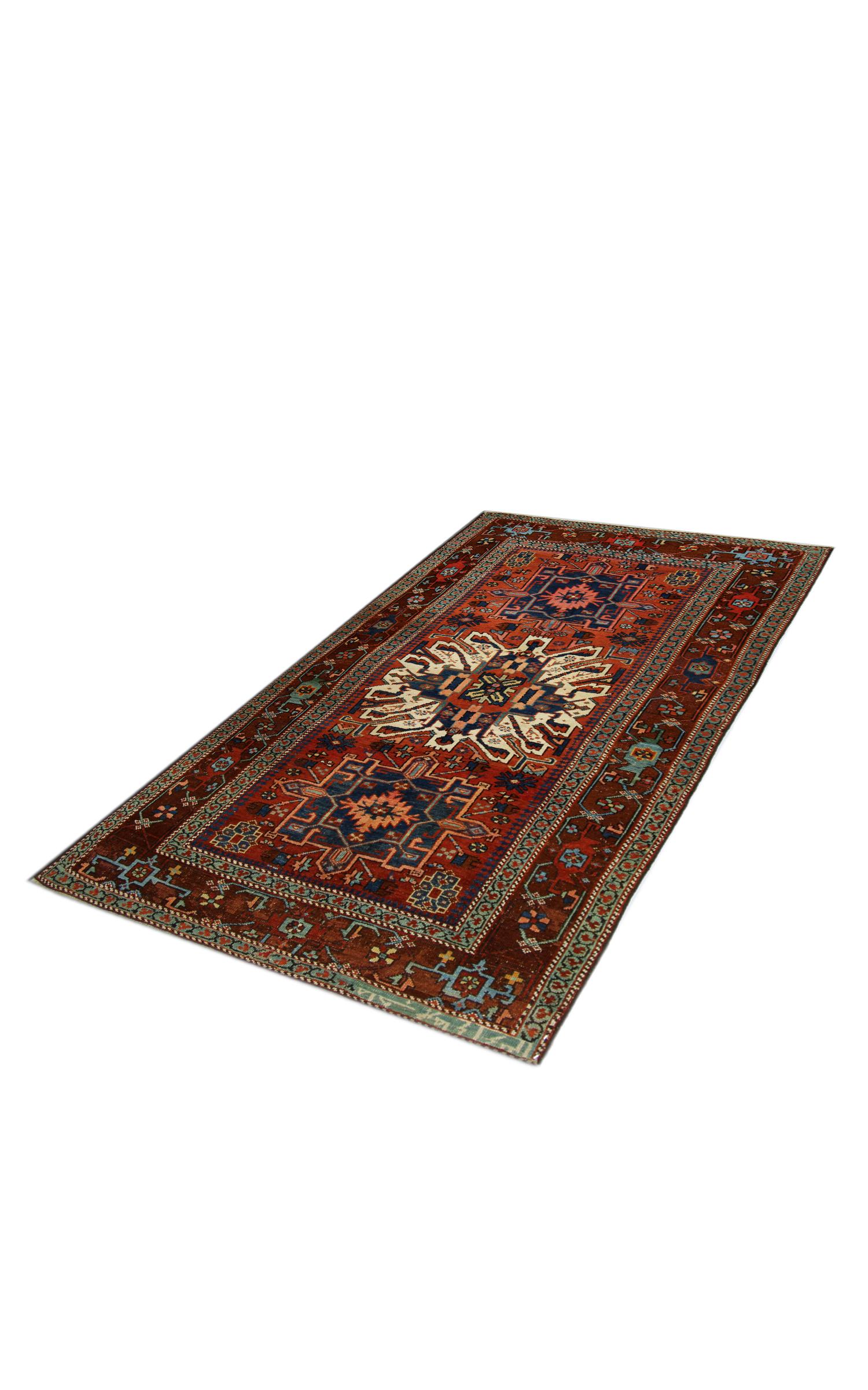 Antiker handgewebter antiker Kazak-Teppich Rostfarbener geometrischer Stammeskunstteppich (Land) im Angebot